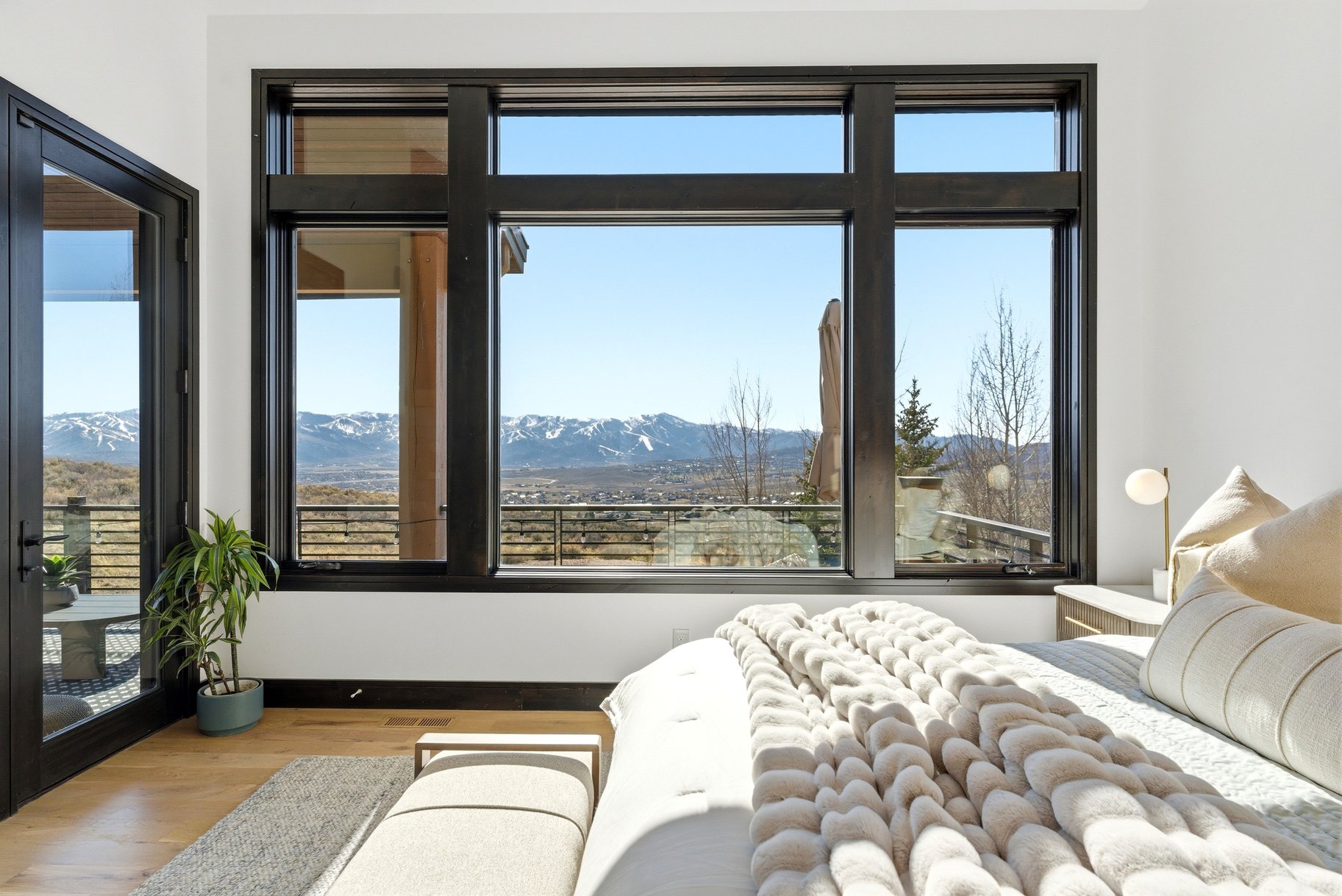  Beautiful Home with Forever Unobstructed Views on 10 Acres - 物件實景