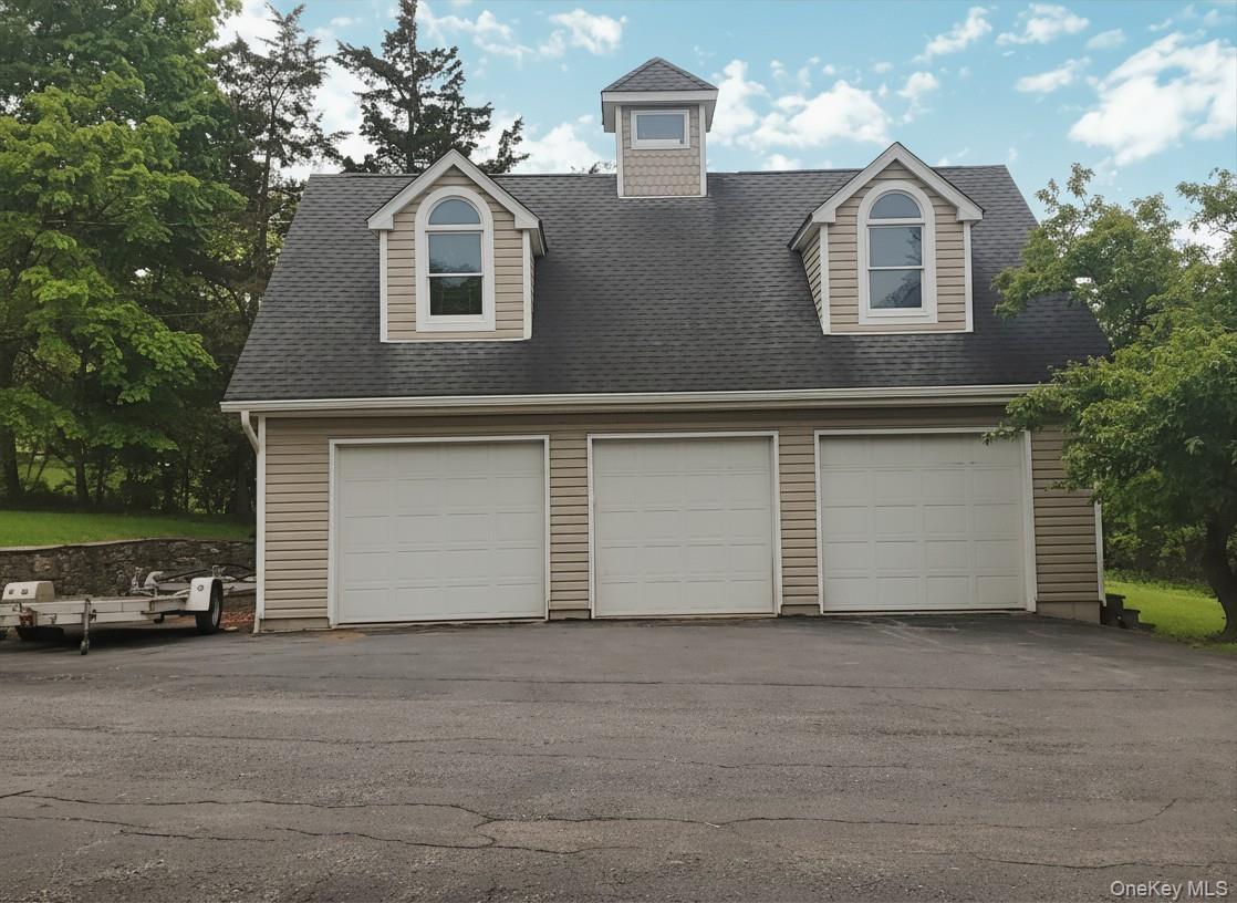 Washingtonville, New York, 10992, United States, 4 Bedrooms Bedrooms, ,4 BathroomsBathrooms,Residential,For Sale,2017576
