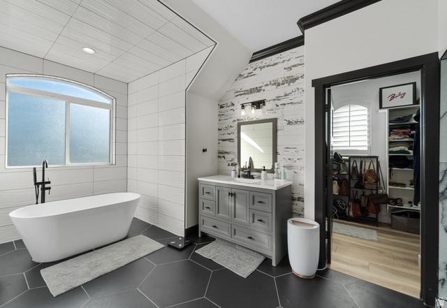 Cedar Hills, Utah, 84062, United States, 5 Bedrooms Bedrooms, ,4 BathroomsBathrooms,Residential,For Sale,2012589