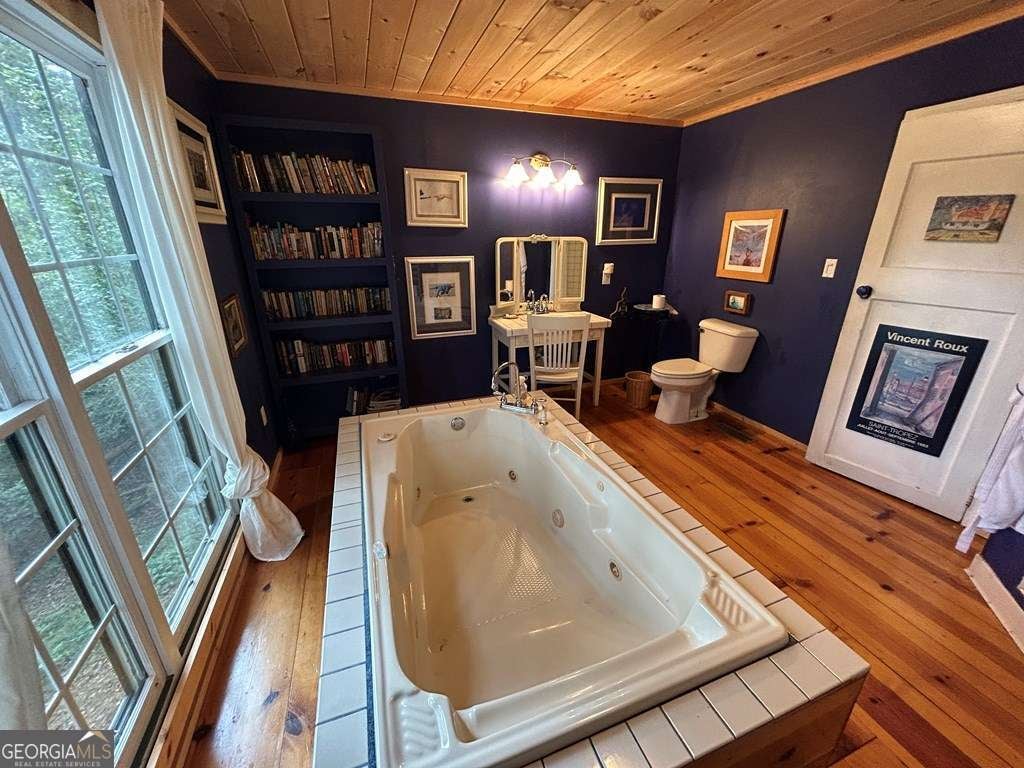Blue Ridge, Georgia, 30513, United States, 3 Bedrooms Bedrooms, ,Residential,For Sale,1959496