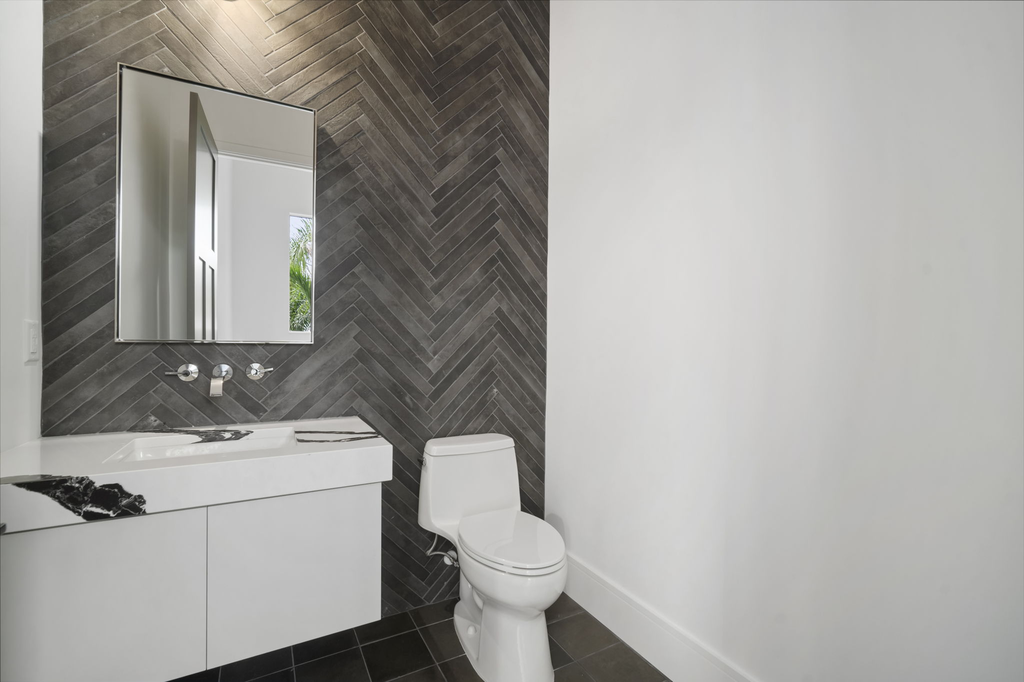 Apollo Beach, Florida, 33572, United States, 4 Bedrooms Bedrooms, ,5 BathroomsBathrooms,Residential,For Sale,1974138