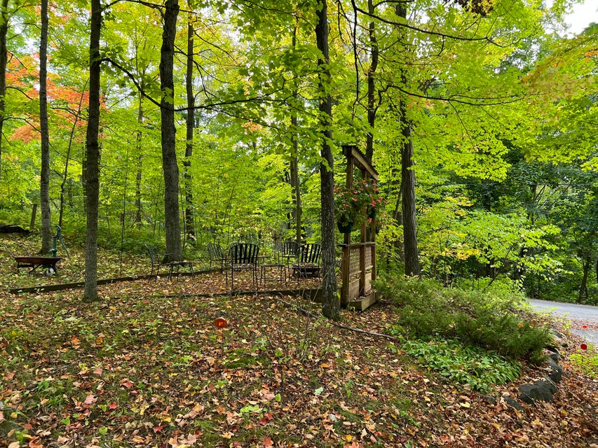 Rhine, Wisconsin, 53020, United States, 3 Bedrooms Bedrooms, ,4 BathroomsBathrooms,Residential,For Sale,1982629