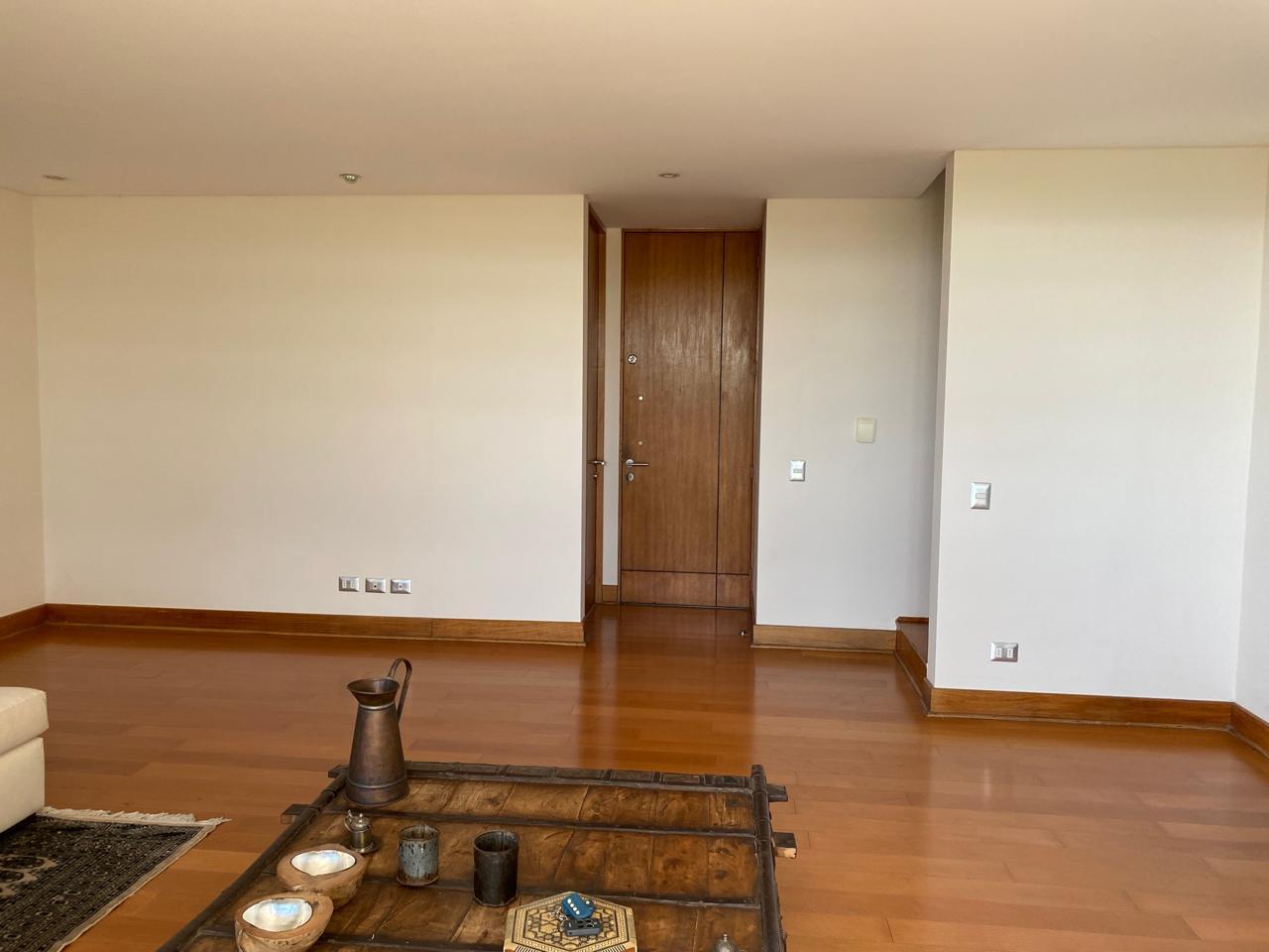 Las Condes, Chile, 6 Bedrooms Bedrooms, ,5 BathroomsBathrooms,Residential,For Sale,1898716