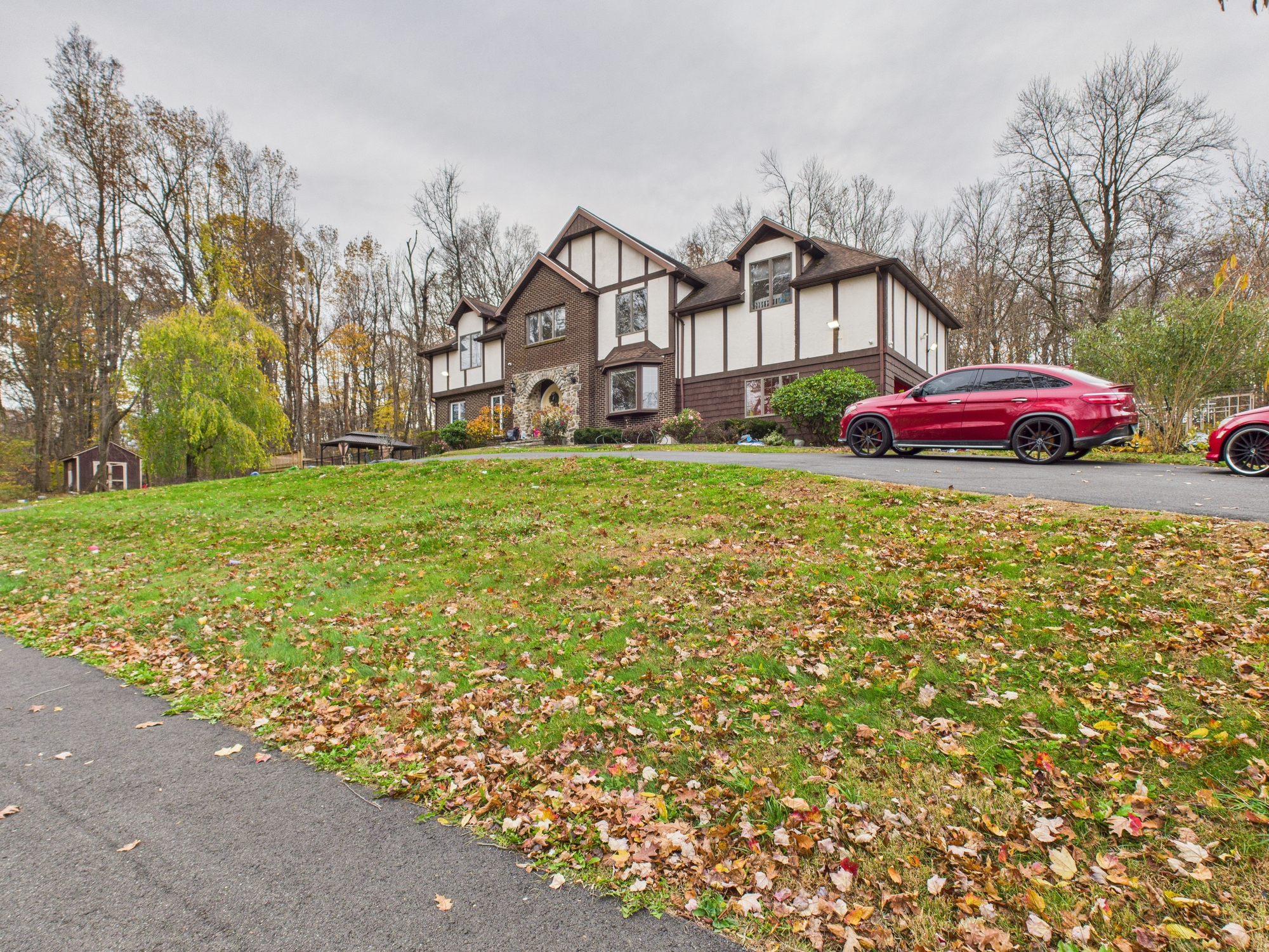 Prospect, Connecticut, 06712, United States, 4 Bedrooms Bedrooms, ,4 BathroomsBathrooms,Residential,For Sale,1987105