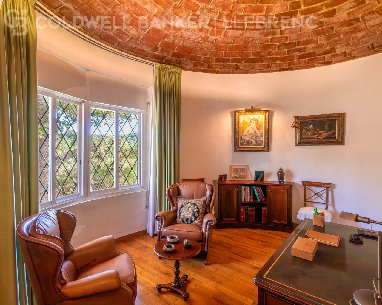 Barcelona, Catalonia, ES, 6 Bedrooms Bedrooms, ,4 BathroomsBathrooms,Residential,For Sale,1695682