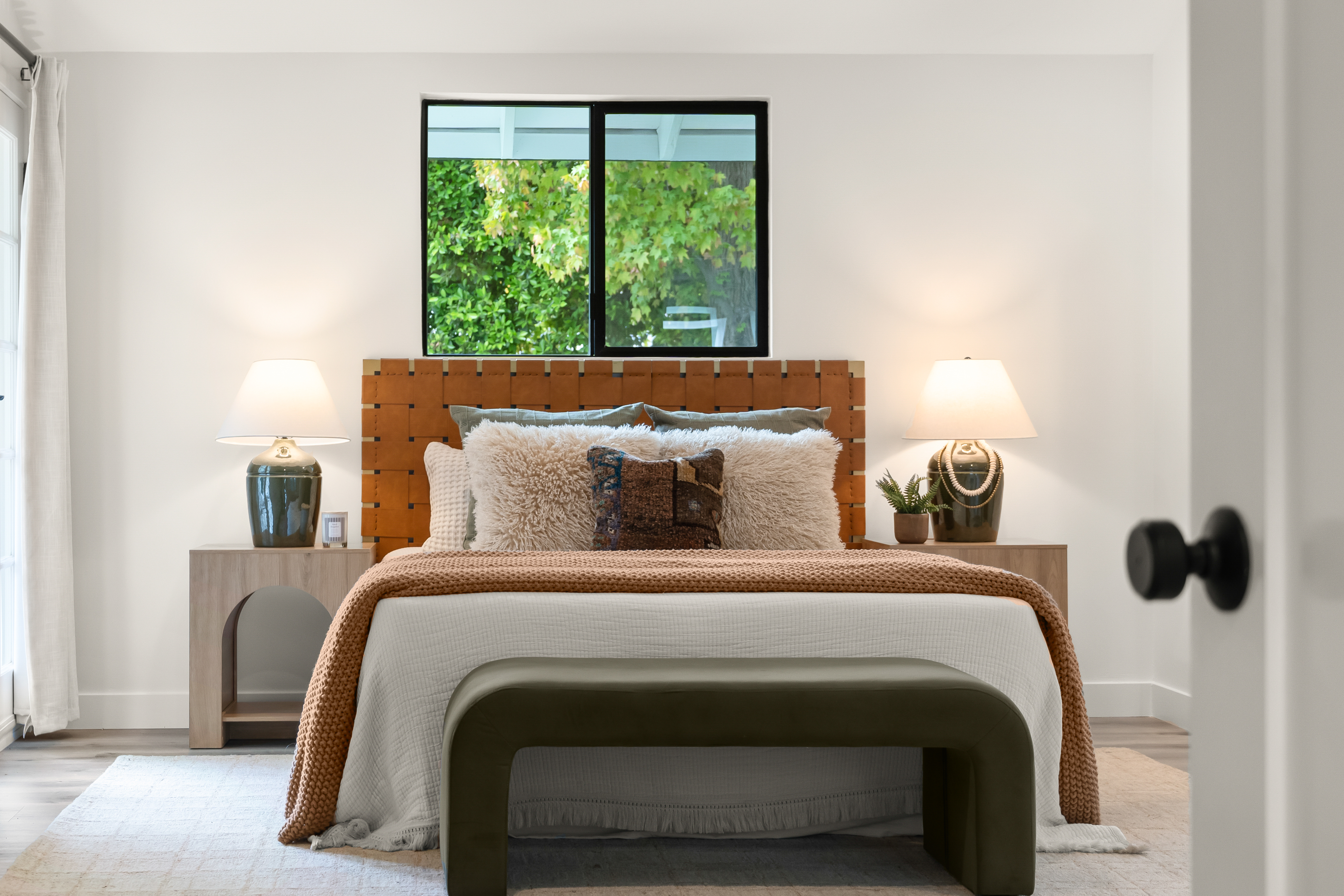  5647 Ramara Avenue, Woodland Hills, CA 91367 - 物件實景