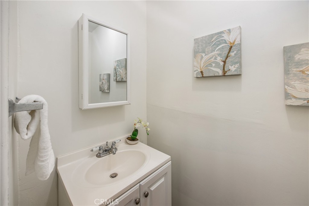 Riverside, California, 92506, United States, ,Residential,For Sale,1926260