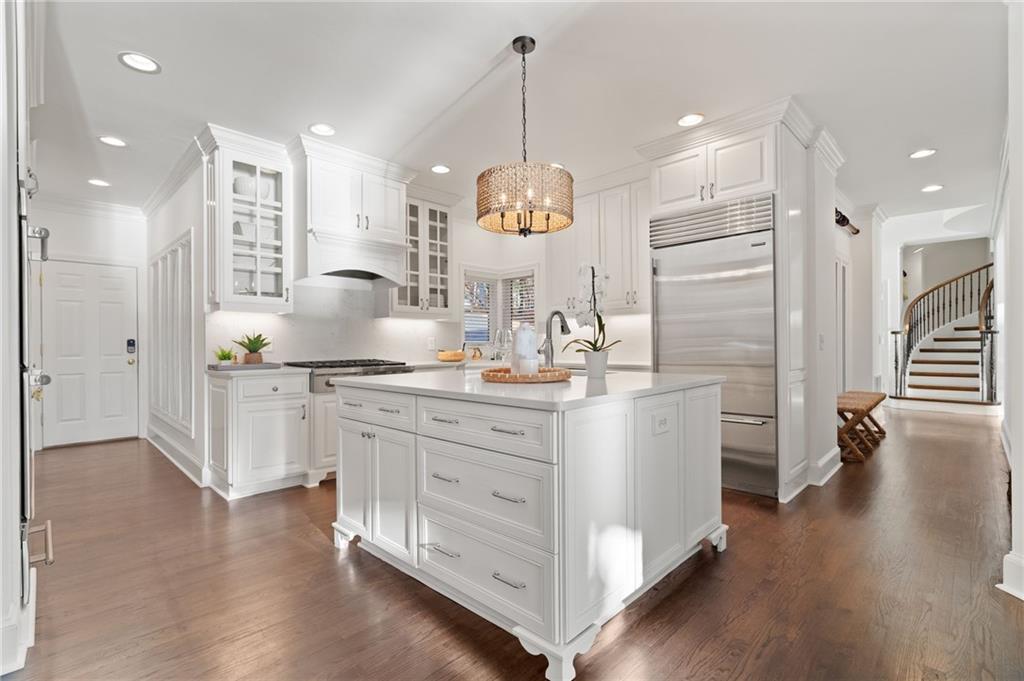 Big Canoe, Georgia, 30143, United States, 5 Bedrooms Bedrooms, ,6 BathroomsBathrooms,Residential,For Sale,1996415