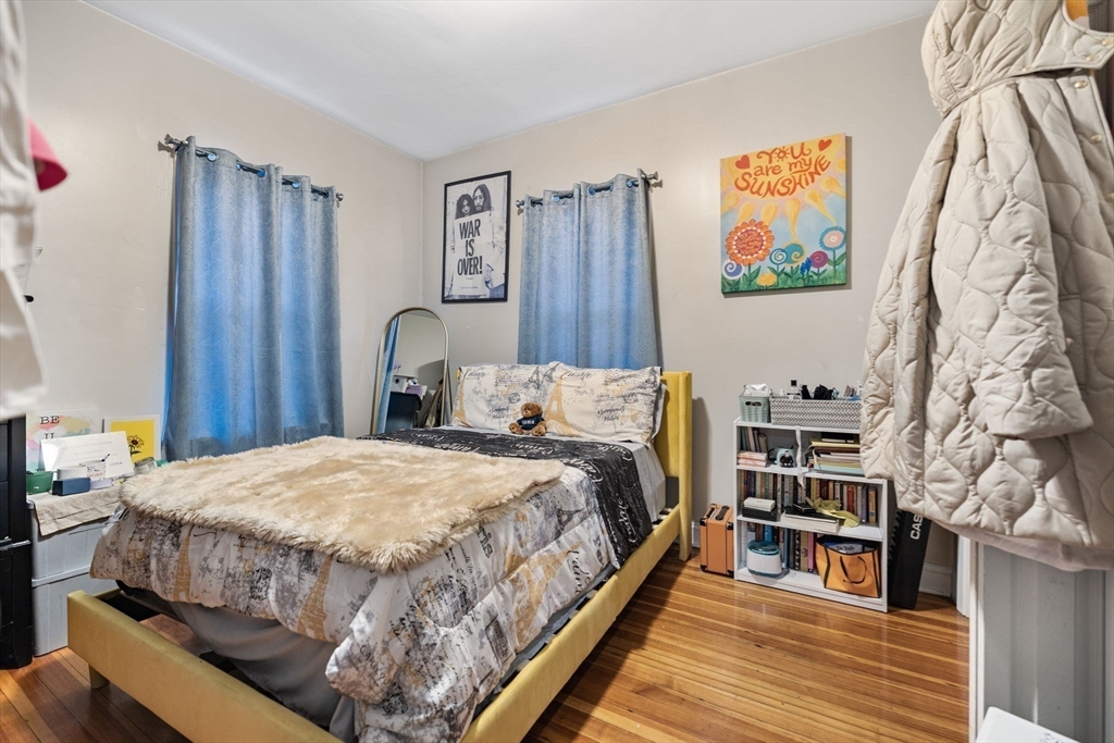 Boston, Massachusetts, 02124, United States, 11 Bedrooms Bedrooms, ,3 BathroomsBathrooms,Residential,For Sale,1980945