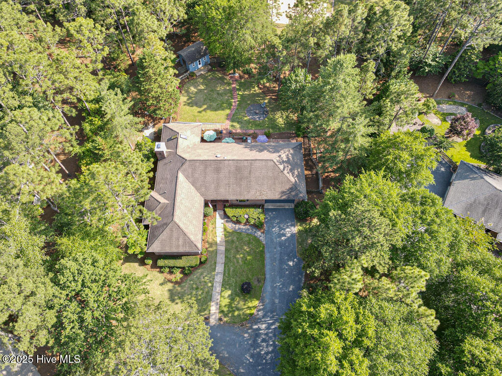 Pinehurst, North Carolina, 28374, United States, 3 Bedrooms Bedrooms, ,4 BathroomsBathrooms,Residential,For Sale,1875660