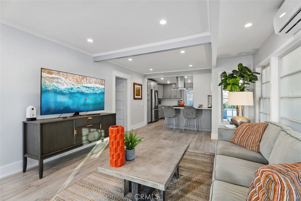 Laguna Beach, California, 92651, United States, 2 Bedrooms Bedrooms, ,1 BathroomBathrooms,Residential,For Sale,2000928