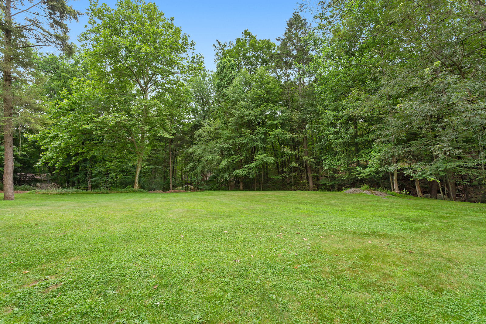 Ringwood, New Jersey, 07456, United States, 7 Bedrooms Bedrooms, ,4 BathroomsBathrooms,Residential,For Sale,1943457