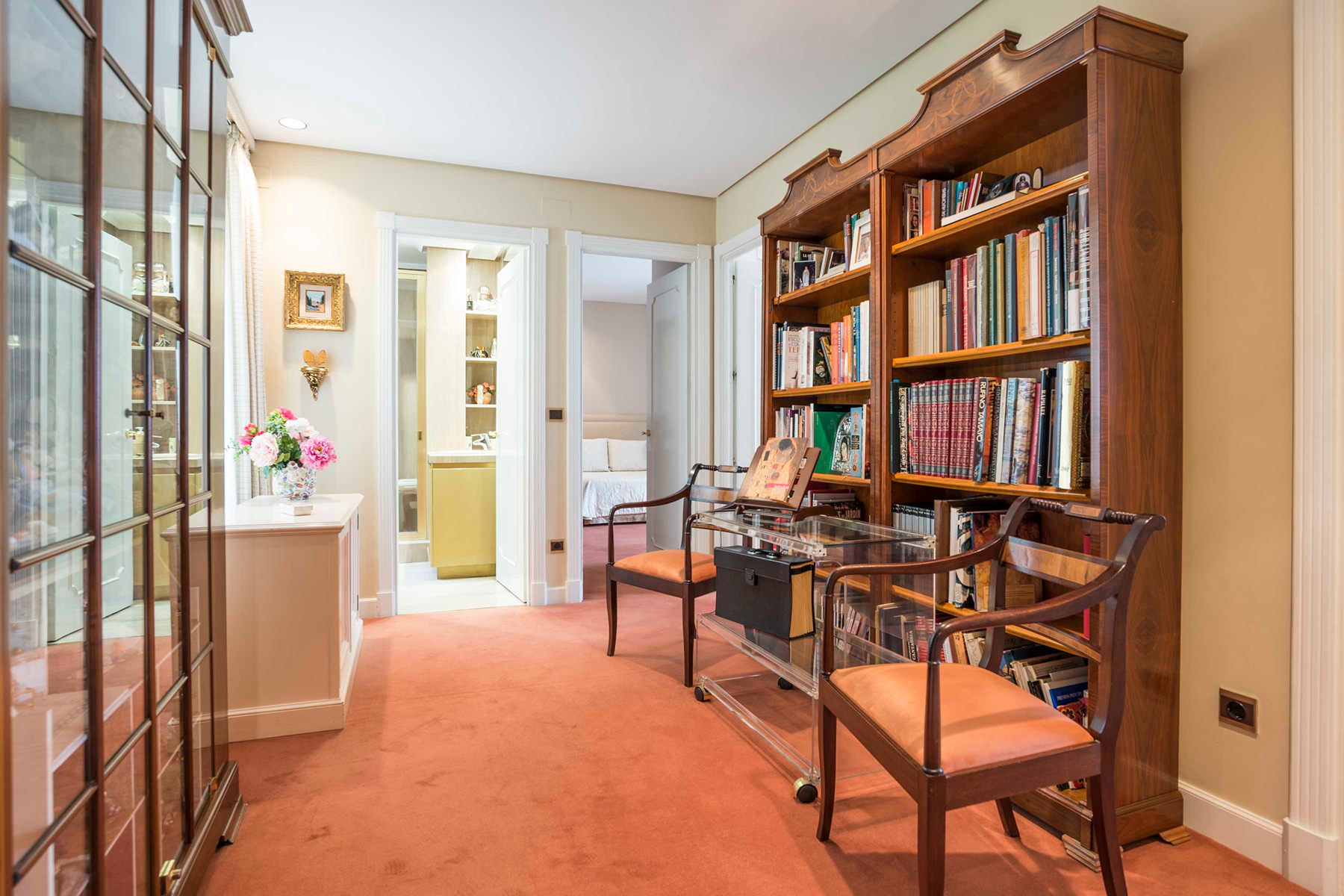  Elegant flat on Calle Velázquez with renovation potential  Barrio de Salamanca - 物件實景