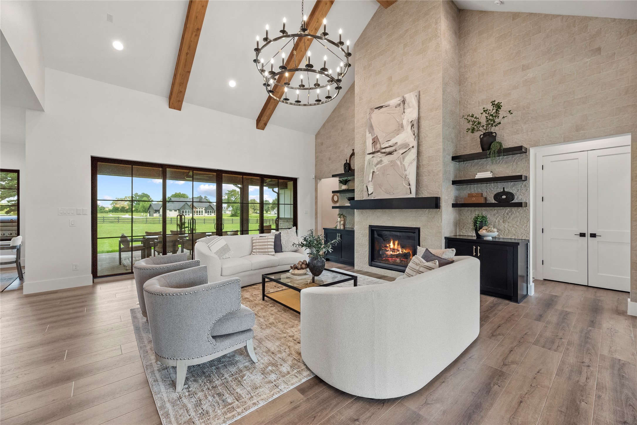 Montgomery, Texas, 77356, United States, 4 Bedrooms Bedrooms, ,5 BathroomsBathrooms,Residential,For Sale,1987481