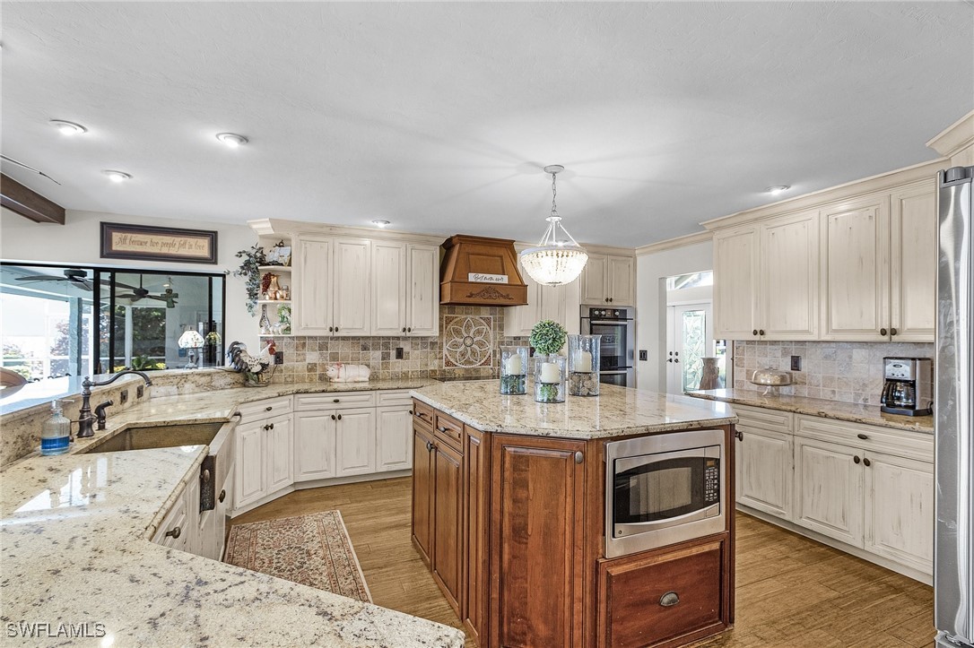 Cape Coral, Florida, 33904, United States, 5 Bedrooms Bedrooms, ,5 BathroomsBathrooms,Residential,For Sale,1798267