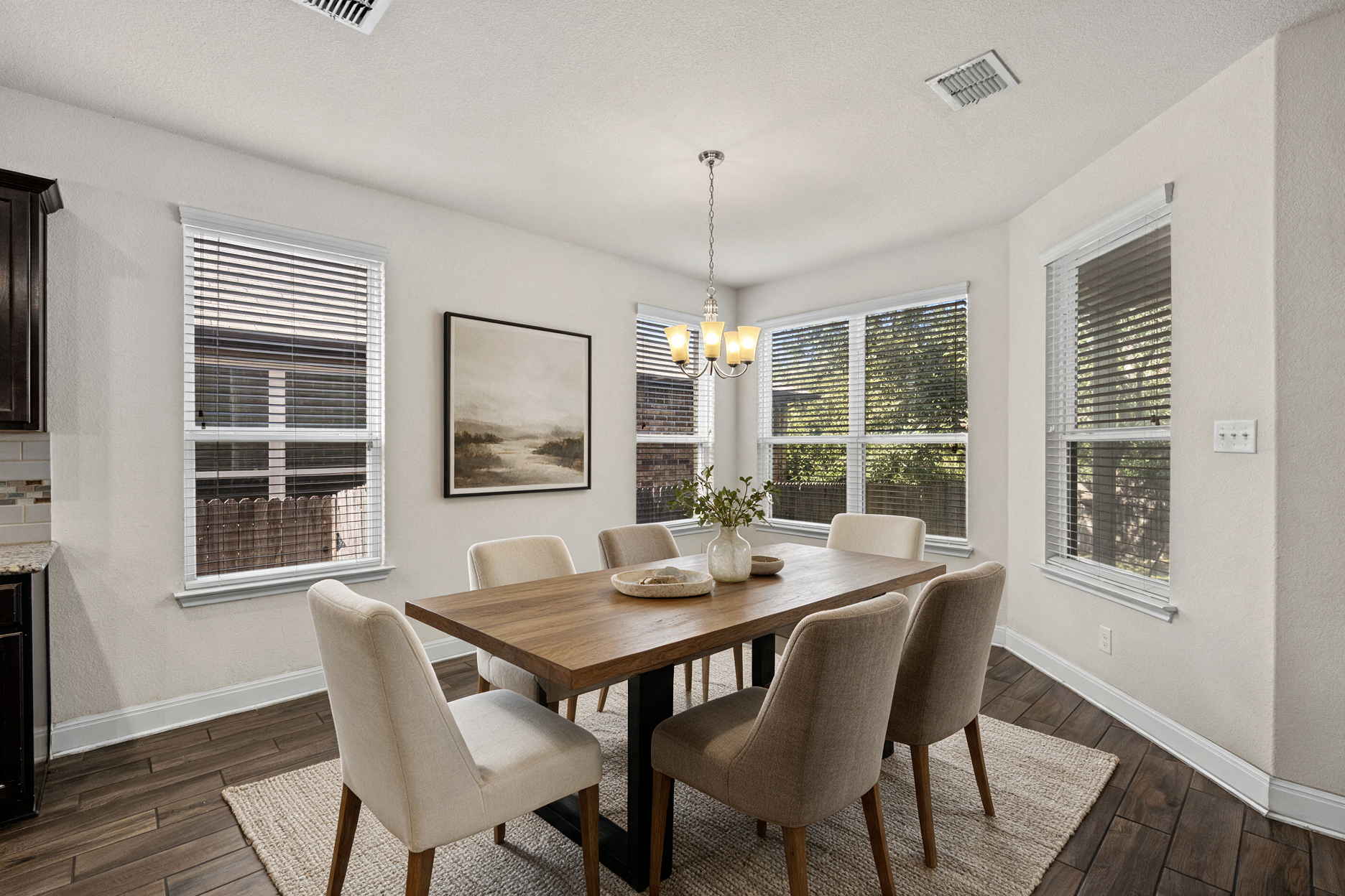  Spacious Five-Bedroom Home in Alamo Ranch - 物件實景