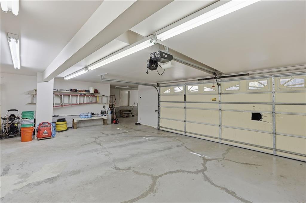 Buford, Georgia, 30518, United States, 4 Bedrooms Bedrooms, ,4 BathroomsBathrooms,Residential,For Sale,1986325