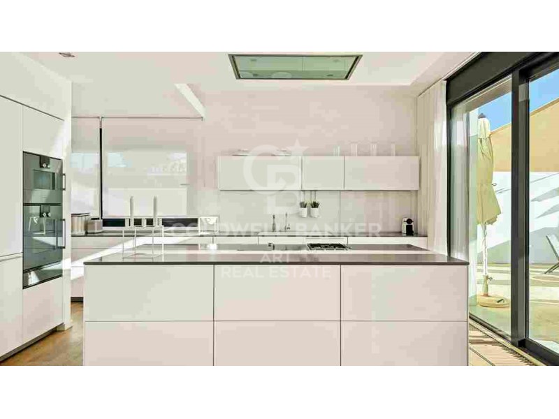 Marbella, Andalusia, ES, 6 Bedrooms Bedrooms, ,4 BathroomsBathrooms,Residential,For Sale,1795495