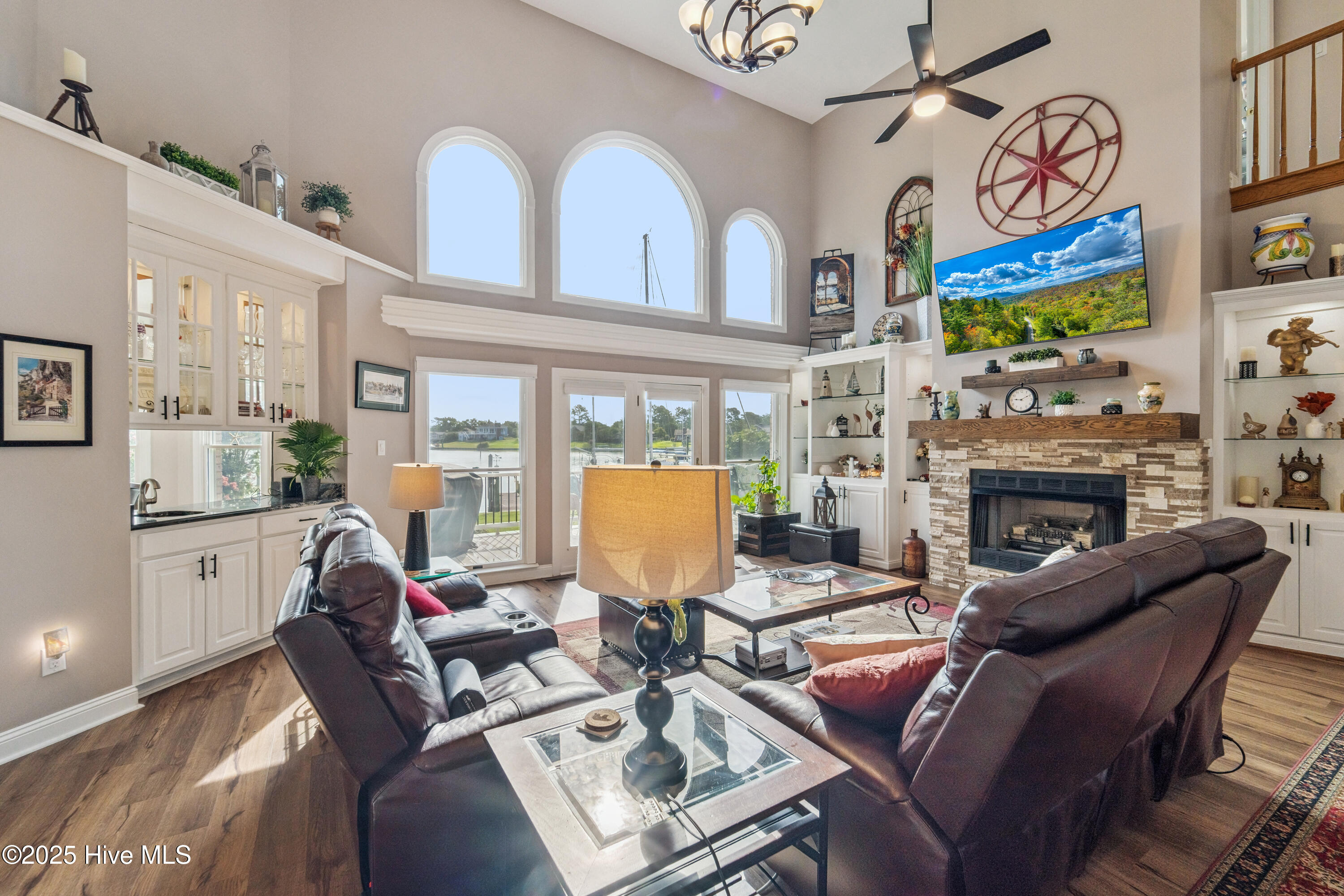New Bern, North Carolina, 28560, United States, 4 Bedrooms Bedrooms, ,3 BathroomsBathrooms,Residential,For Sale,1907556
