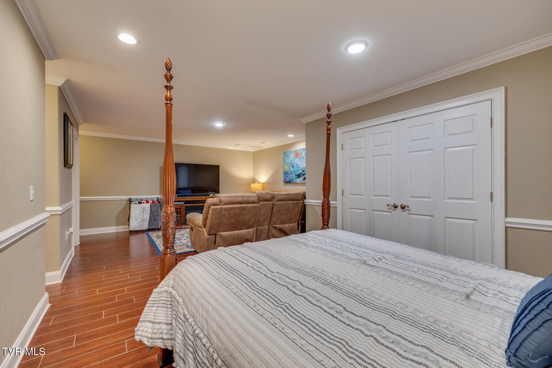 Kingsport, Tennessee, 37664, United States, 5 Bedrooms Bedrooms, ,5 BathroomsBathrooms,Residential,For Sale,1931023
