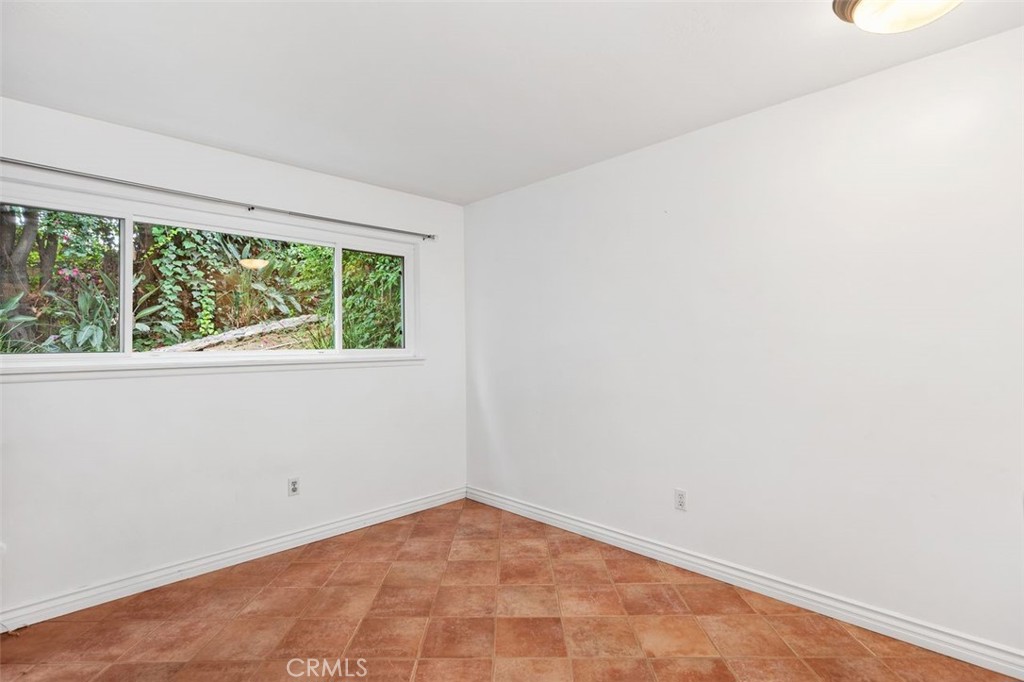 Yorba Linda, California, 92886, United States, 5 Bedrooms Bedrooms, ,3 BathroomsBathrooms,Residential,For Sale,1847322