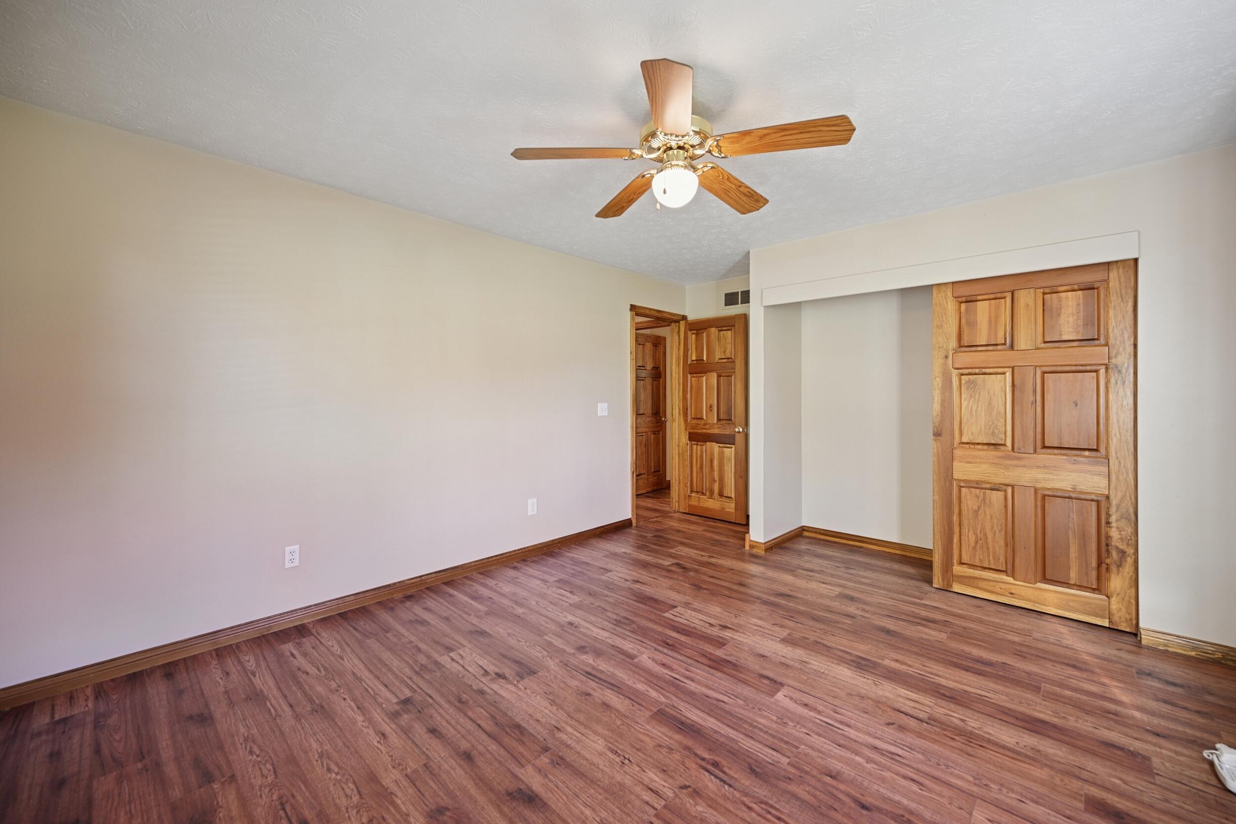 Burlington, Kentucky, 41005, United States, 3 Bedrooms Bedrooms, ,2 BathroomsBathrooms,Residential,For Sale,1989647