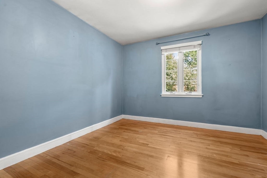 Watertown, Massachusetts, 02472, United States, 2 Bedrooms Bedrooms, ,1 BathroomBathrooms,Residential,For Sale,1947572