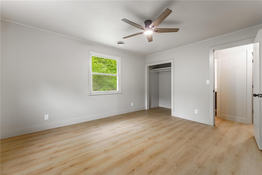 Fayetteville, Arkansas, 72704, United States, 5 Bedrooms Bedrooms, ,3 BathroomsBathrooms,Residential,For Sale,1805312