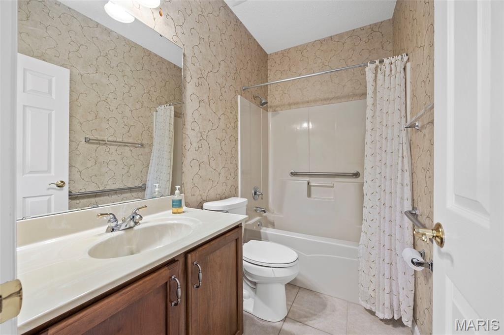 Lake St Louis, Missouri, 63367, United States, 2 Bedrooms Bedrooms, ,2 BathroomsBathrooms,Residential,For Sale,1901912