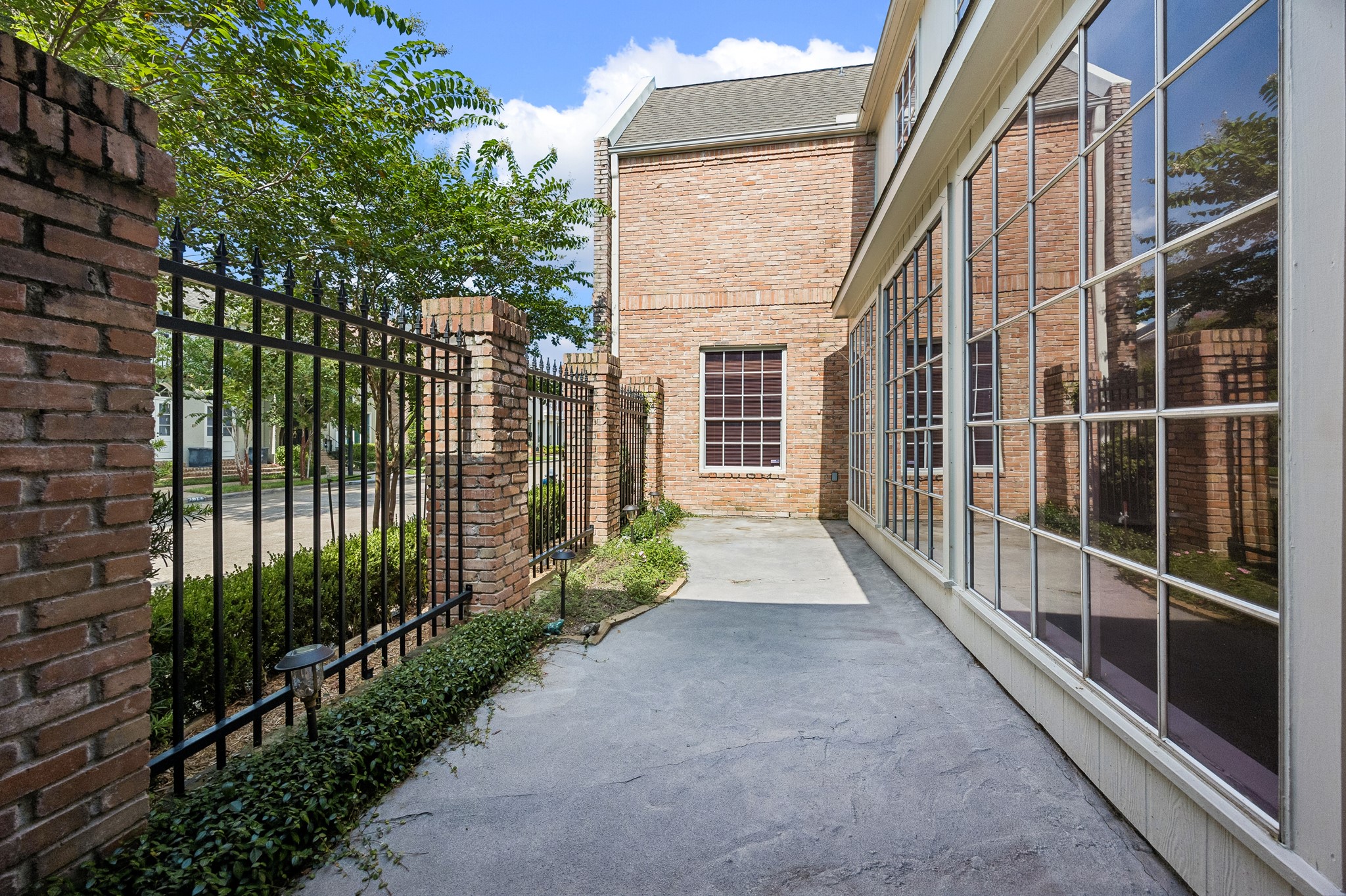  7629 Del Monte Drive - 物件實景