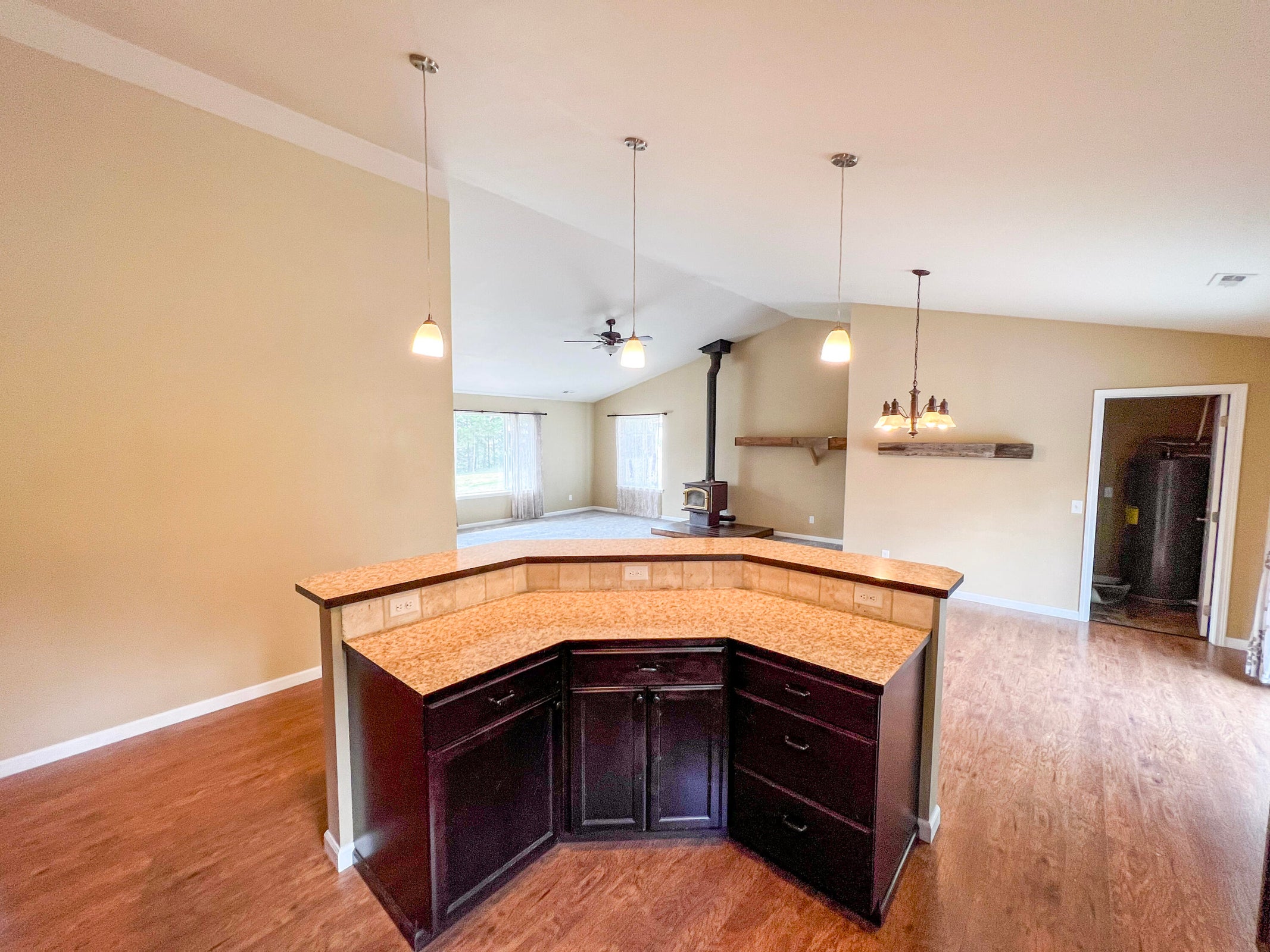Colville, Washington, 99114, United States, 3 Bedrooms Bedrooms, ,2 BathroomsBathrooms,Residential,For Sale,1928026