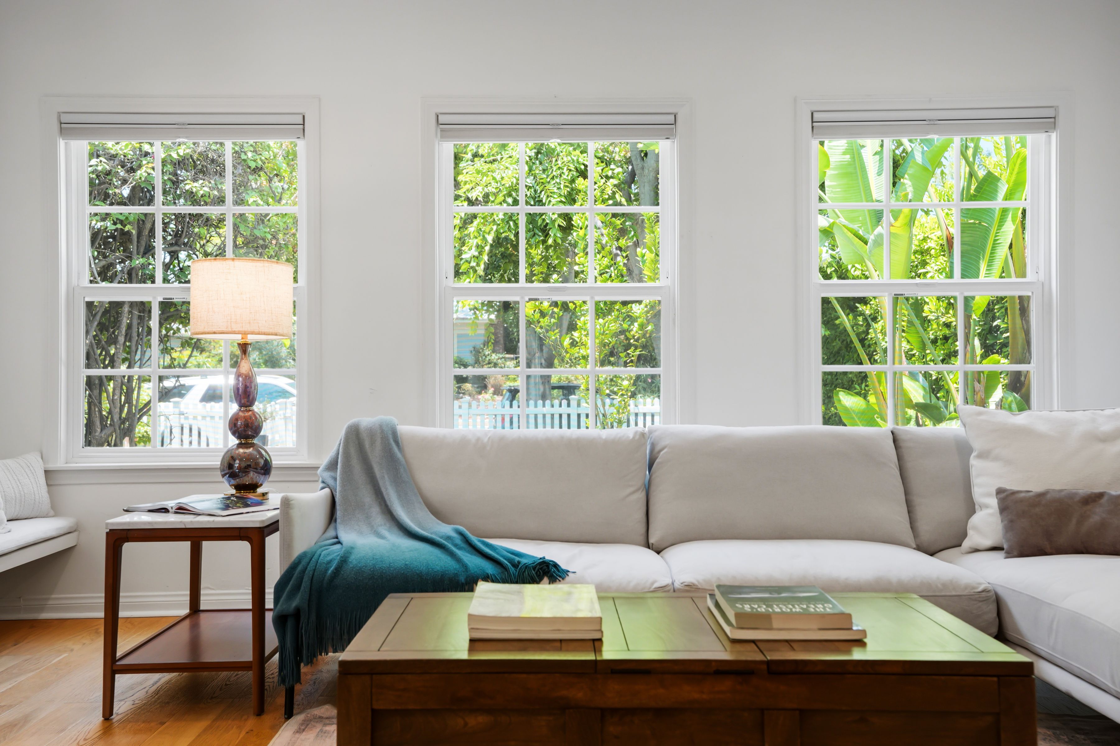  4744 Camellia Avenue - 物件實景