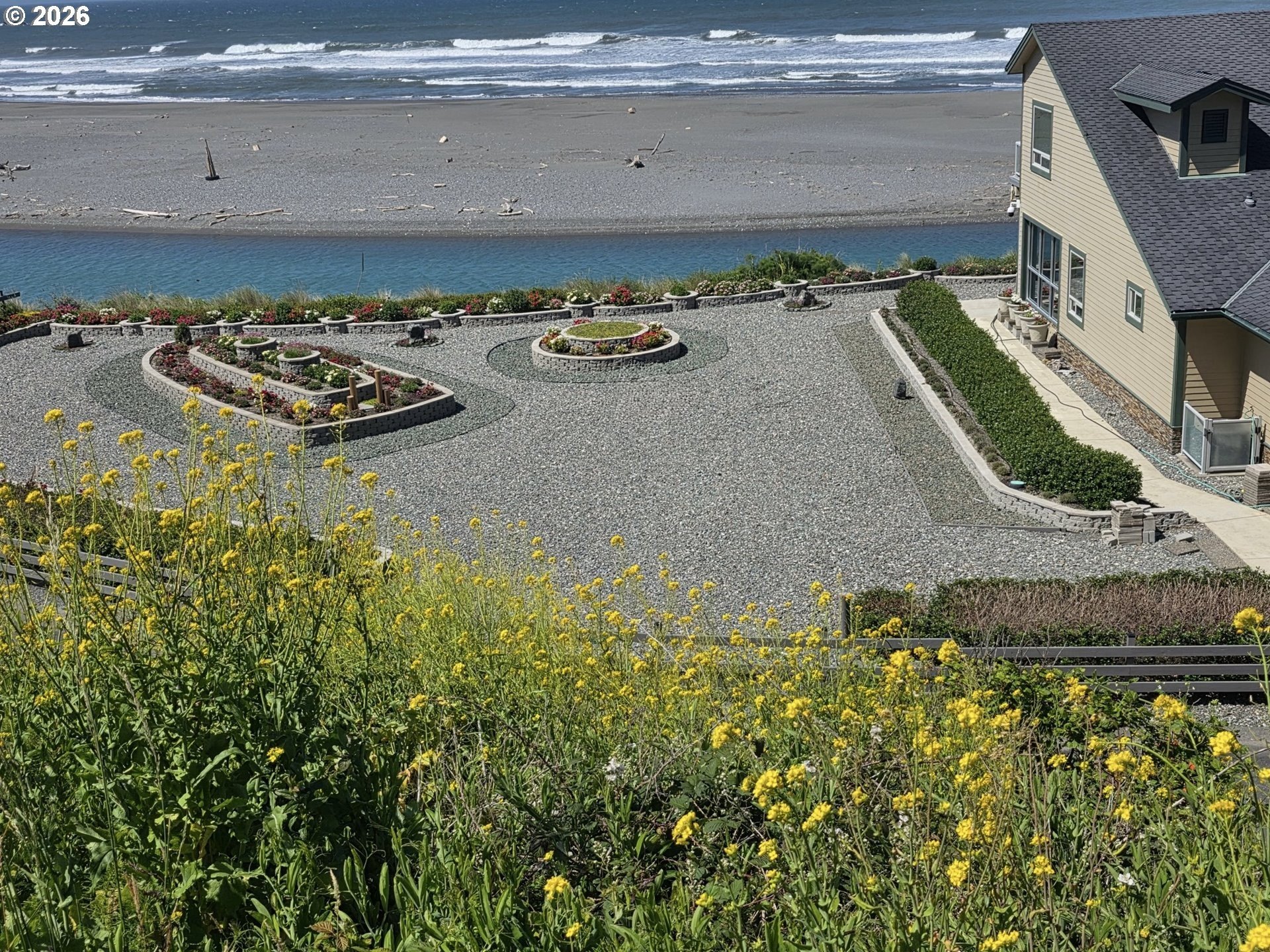 GoldBeach, Oregon, 97444, United States, 3 Bedrooms Bedrooms, ,3 BathroomsBathrooms,Residential,For Sale,2040523