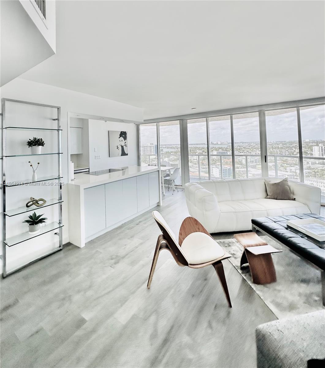 Miami Beach, Florida, 33141, United States, 2 Bedrooms Bedrooms, ,2 BathroomsBathrooms,Residential,For Sale,1927404