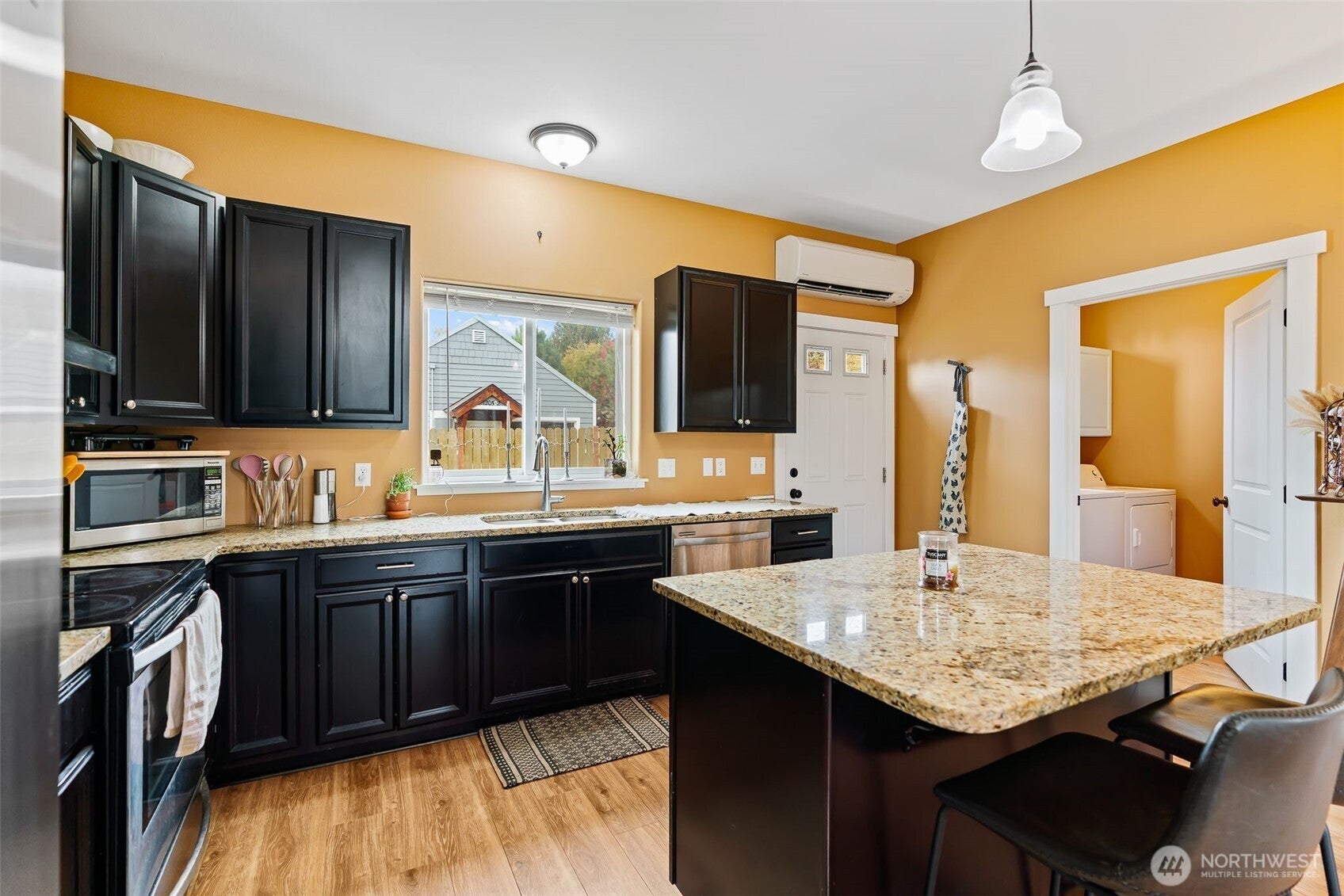 Ellensburg, Washington, 98926, United States, ,Residential,For Sale,1991584