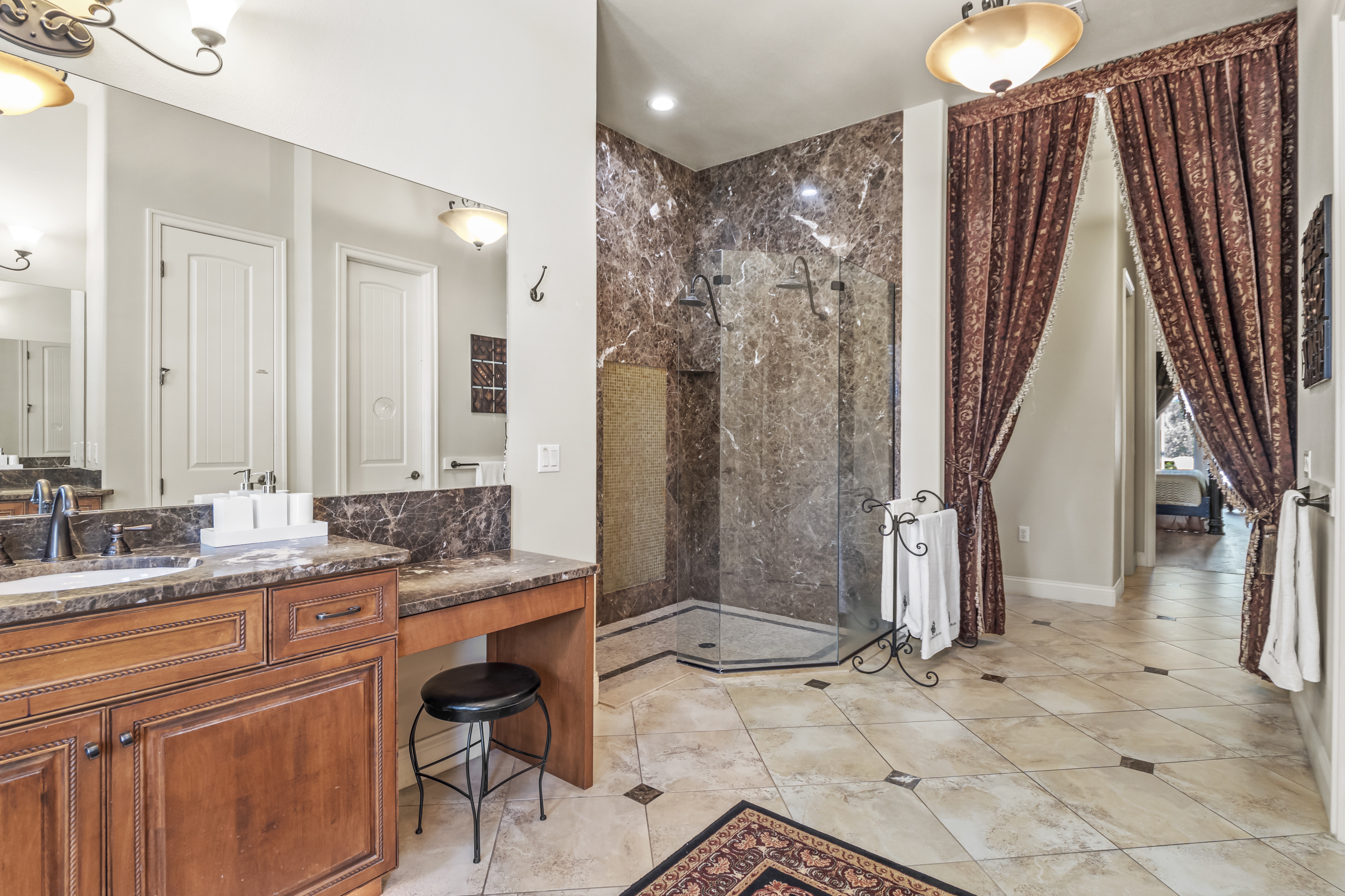 Kissimmee, Florida, 34747, United States, 8 Bedrooms Bedrooms, ,8 BathroomsBathrooms,Residential,For Sale,1994201