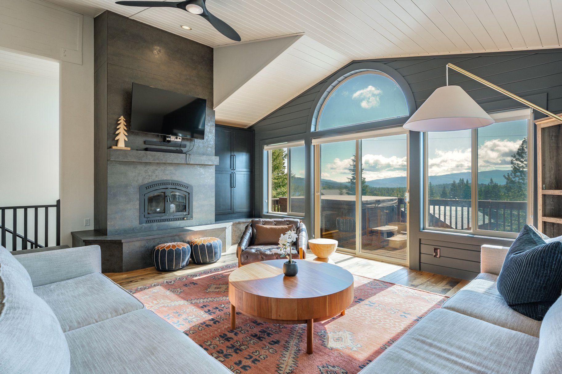  Modern Tahoe Donner Retreat with Panoramic Mountain Views & Elevated Living - 物件實景