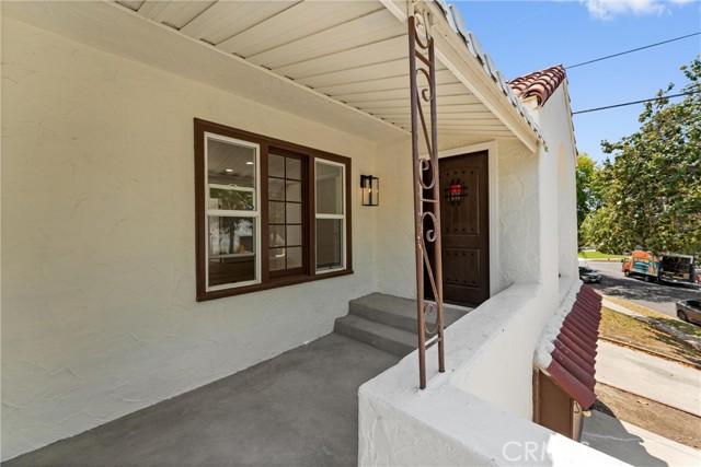Los Angeles, California, 90043, United States, 3 Bedrooms Bedrooms, ,2 BathroomsBathrooms,Residential,For Sale,1909410