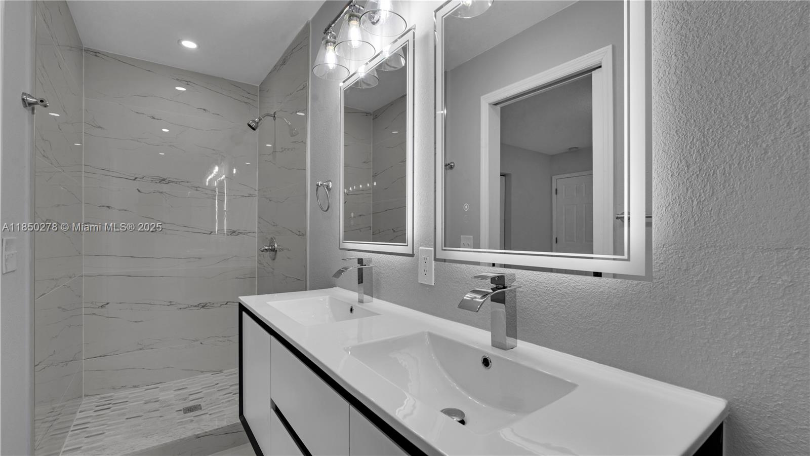 Miami, Florida, 33162, United States, 4 Bedrooms Bedrooms, ,2 BathroomsBathrooms,Residential,For Sale,1908932