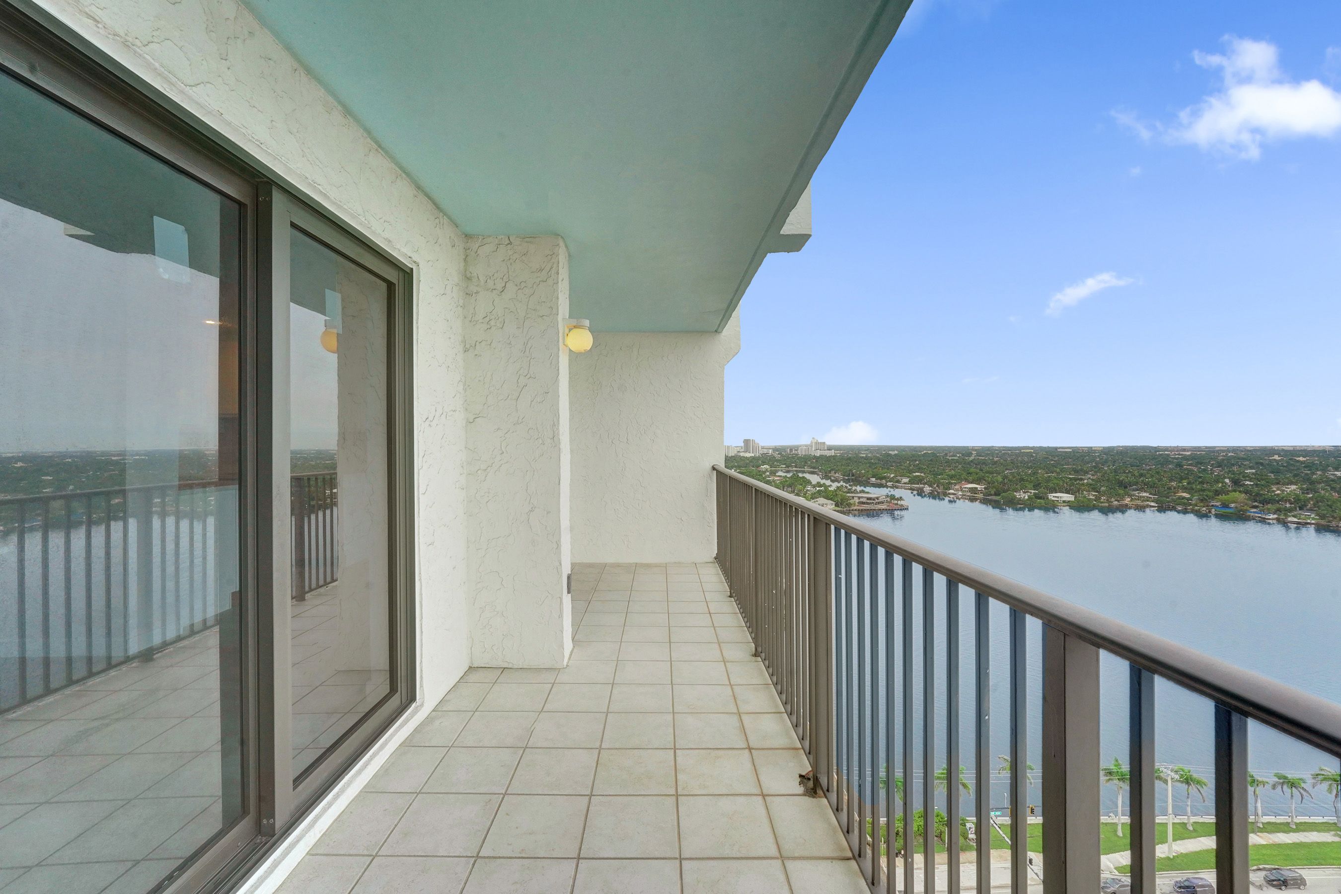  1201 S Ocean Drive, Hollywood, FL, 33019 - 物件實景