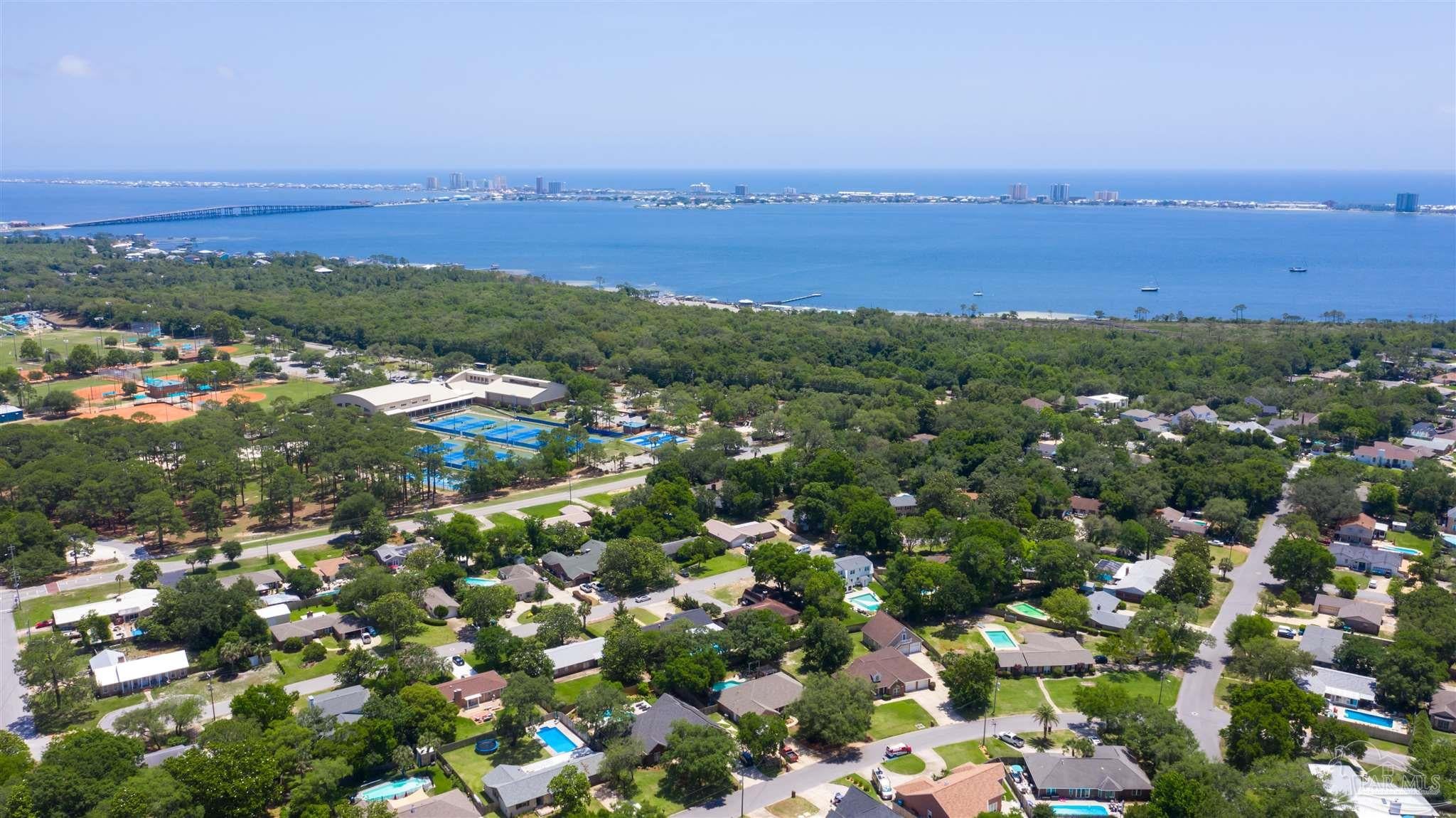 Gulf Breeze, Florida, 32561, United States, 3 Bedrooms Bedrooms, ,3 BathroomsBathrooms,Residential,For Sale,1842112