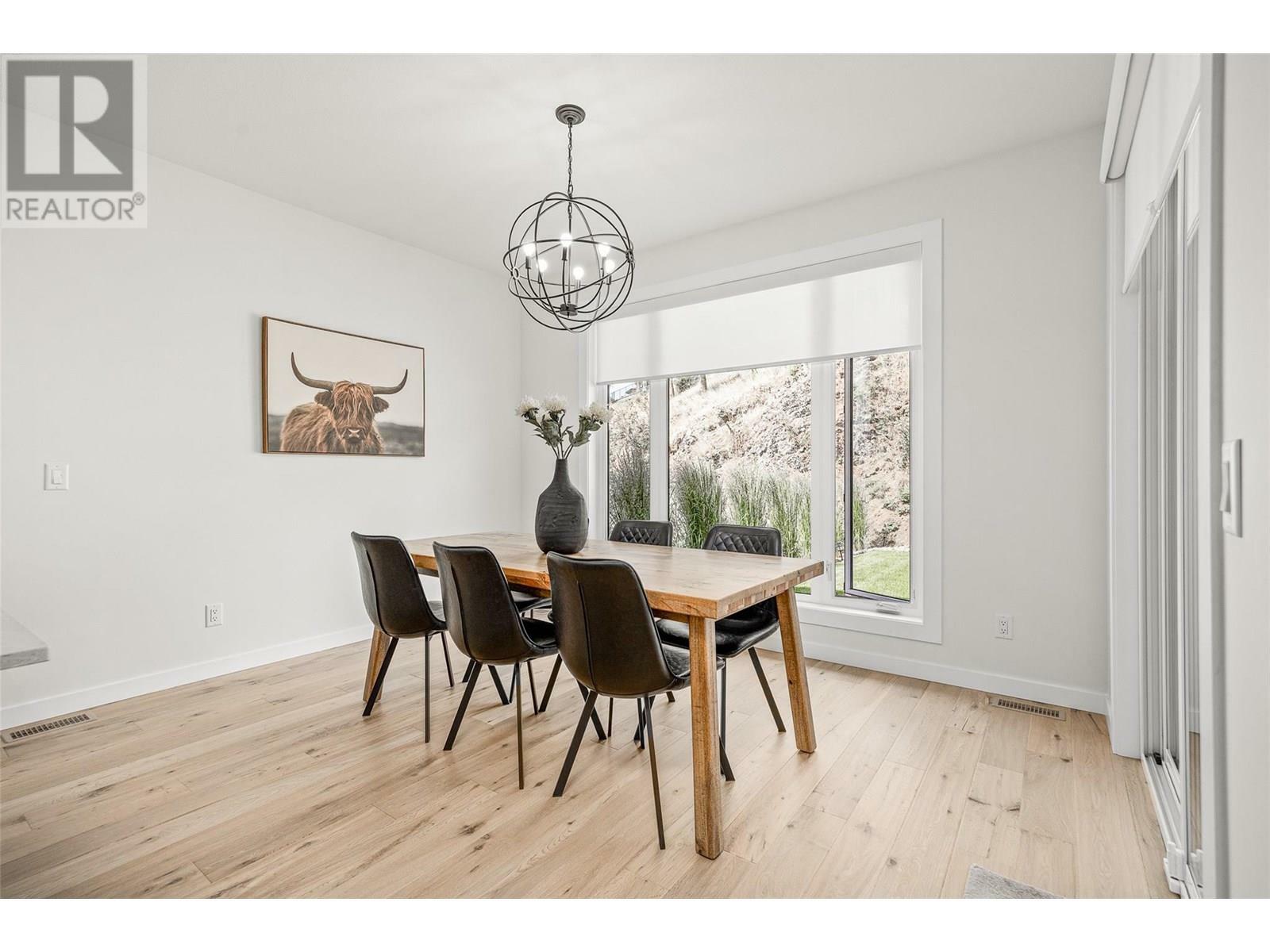 KELOWNA, British Columbia, V1V 0C9, CA, 5 Bedrooms Bedrooms, ,4 BathroomsBathrooms,Residential,For Sale,1875451
