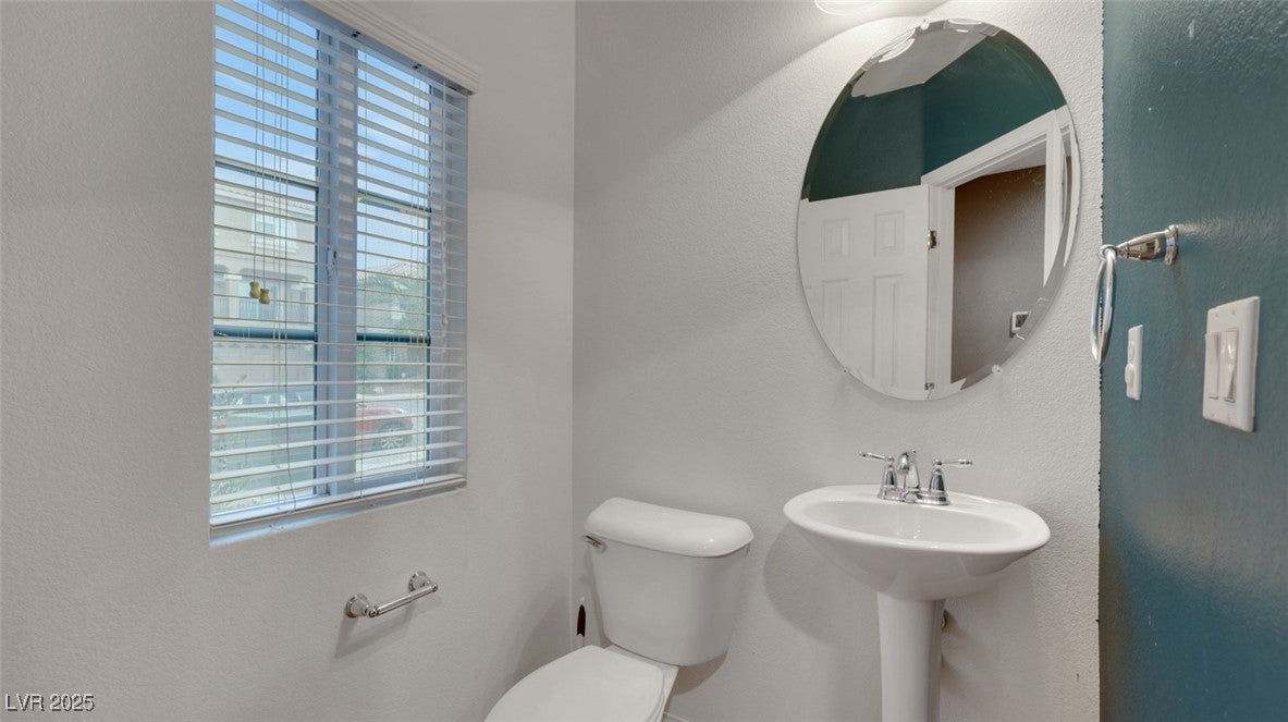 Las Vegas, Nevada, 89139, United States, 5 Bedrooms Bedrooms, ,4 BathroomsBathrooms,Residential,For Sale,1980975