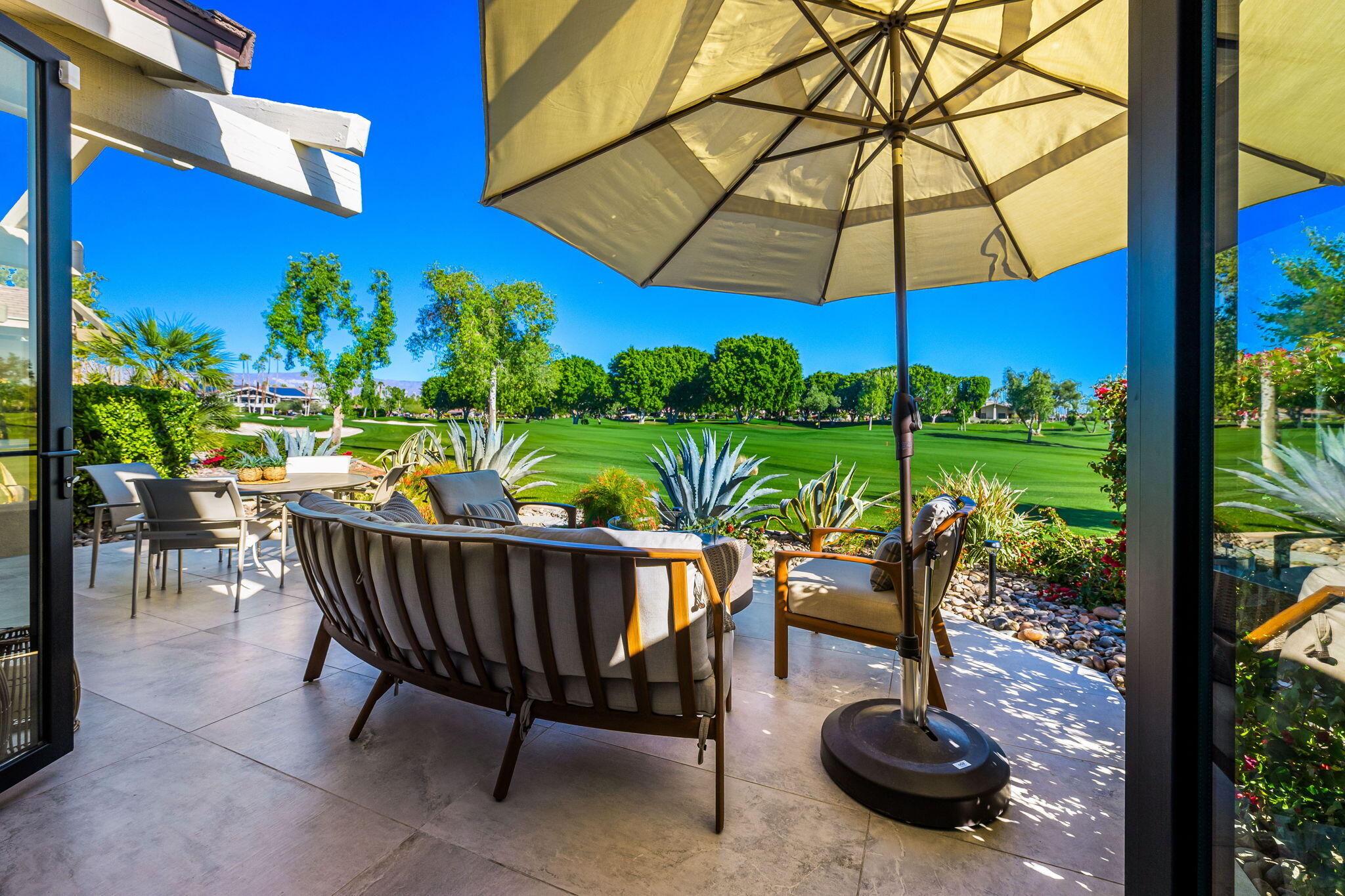 Palm Desert, California, 92211, United States, 2 Bedrooms Bedrooms, ,2 BathroomsBathrooms,Residential,For Sale,2003447