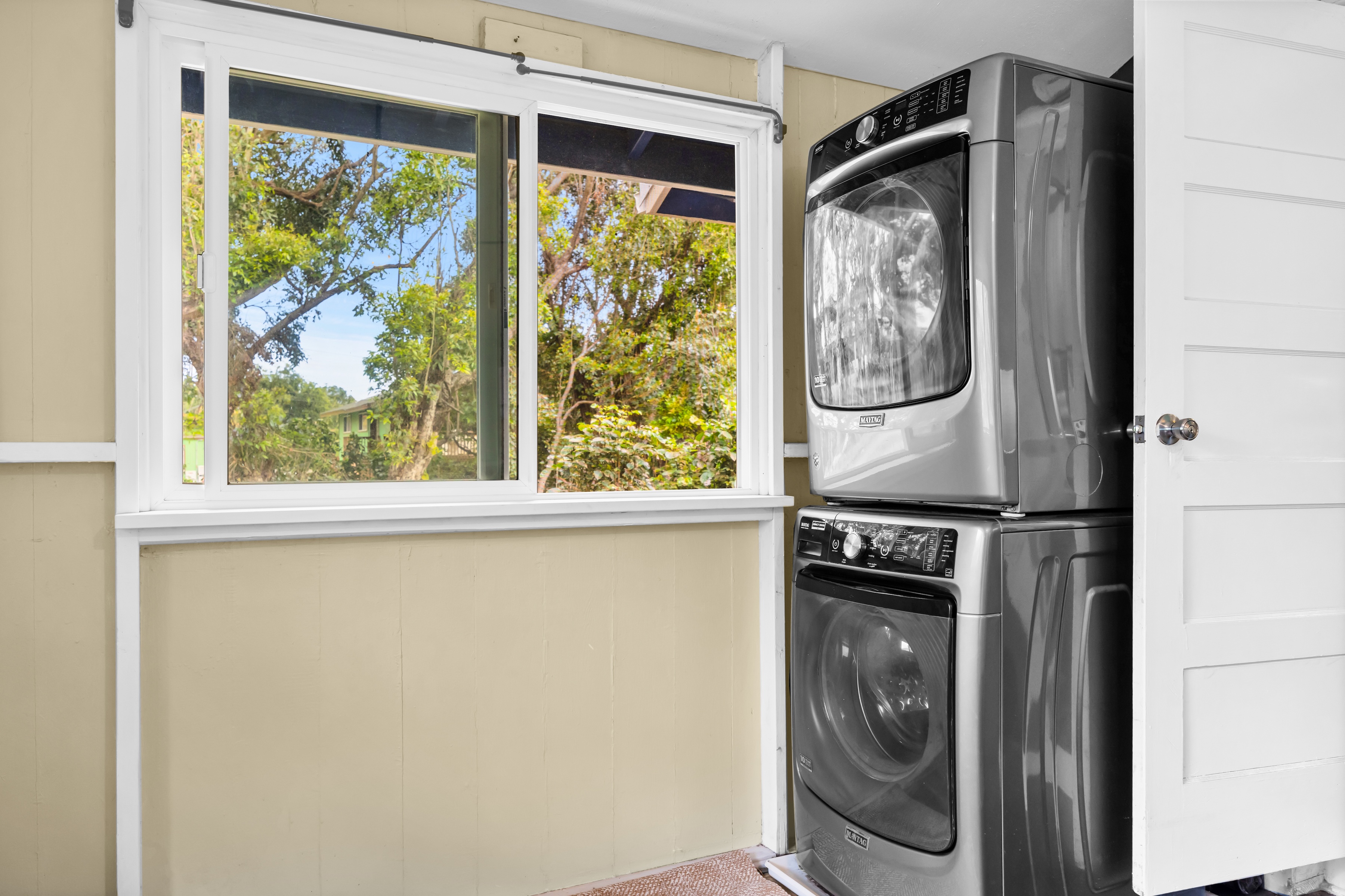  Timeless Plantation Home with Modern Upgrades - 物件實景