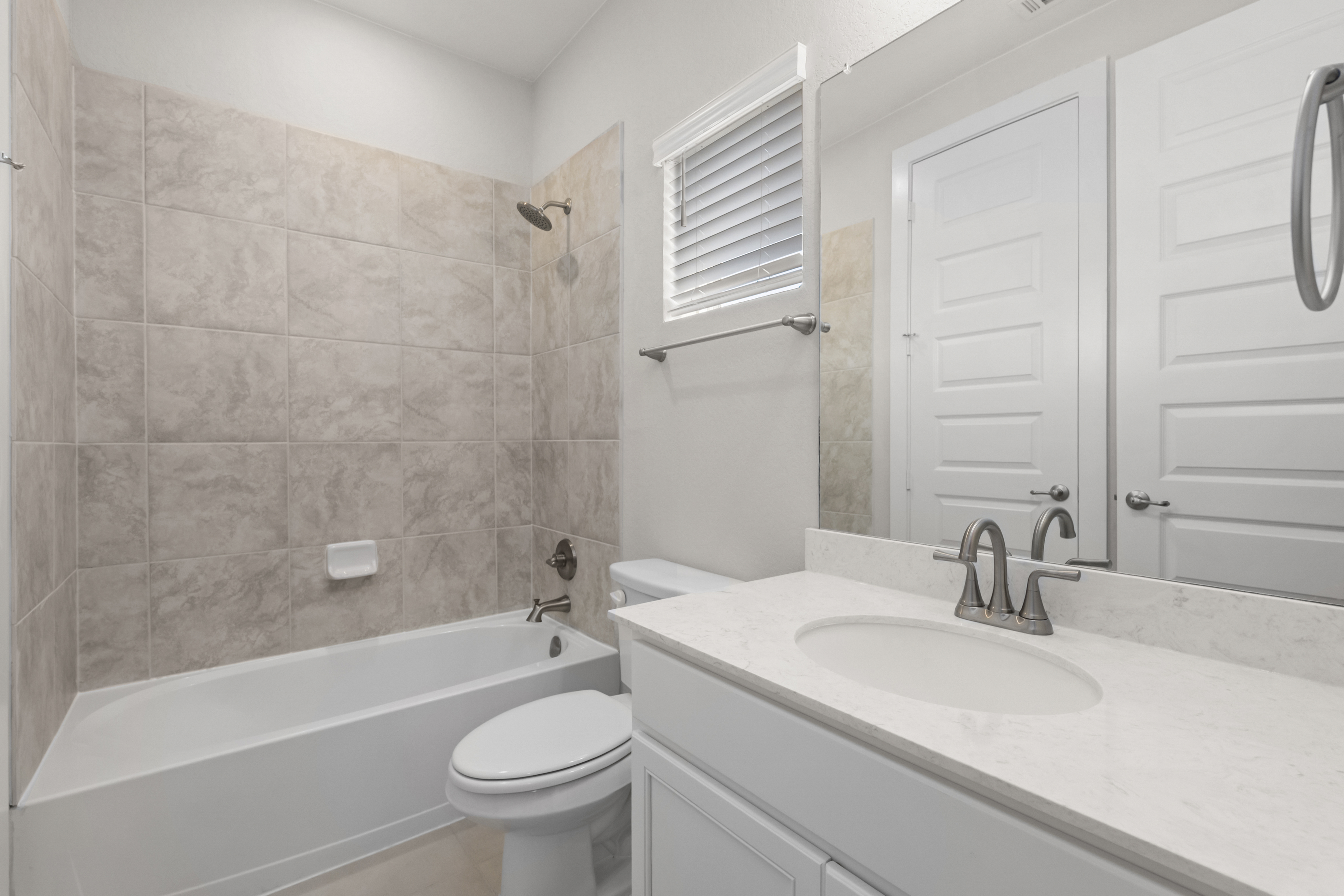  Refined Country Luxury in Gated Harvest Hills - 物件實景