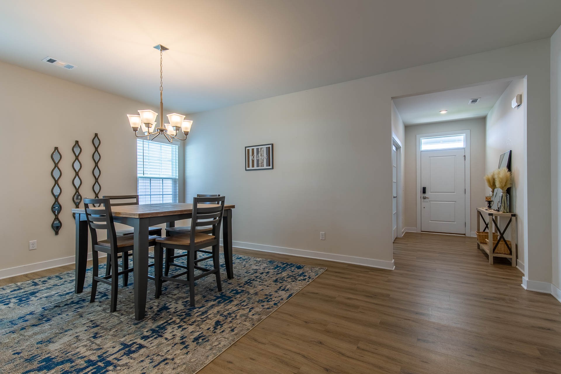 Smyrna, Tennessee, 37167, United States, 5 Bedrooms Bedrooms, ,4 BathroomsBathrooms,Residential,For Sale,1848670
