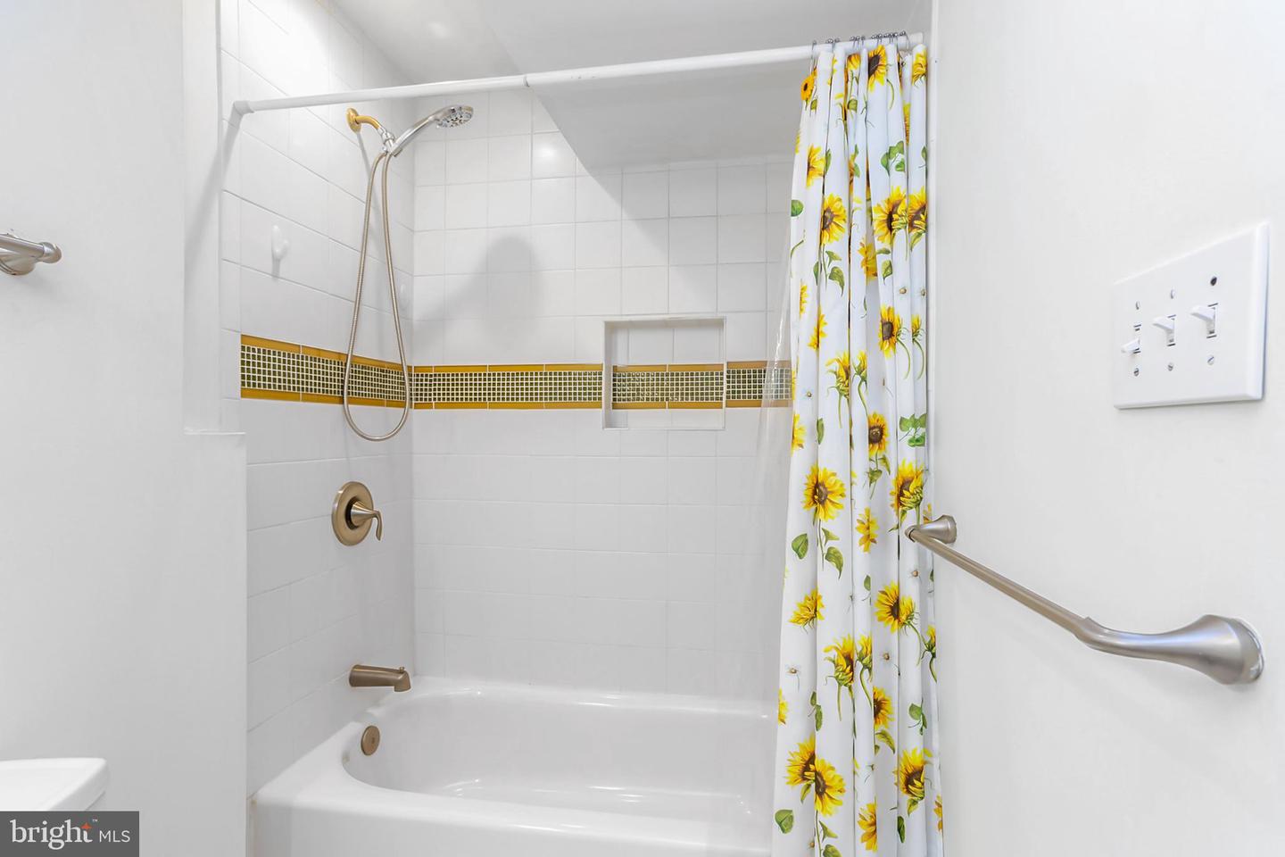 Ellicott City, Maryland, 21043, United States, 3 Bedrooms Bedrooms, ,2 BathroomsBathrooms,Residential,For Sale,1941928