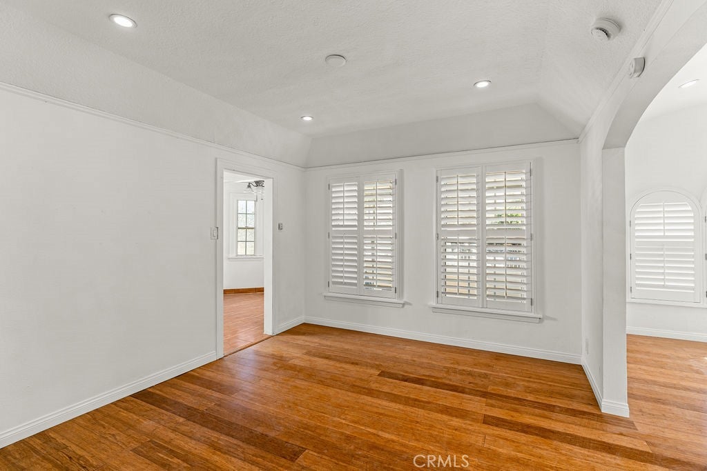 Los Angeles, California, 90016, United States, 3 Bedrooms Bedrooms, ,2 BathroomsBathrooms,Residential,For Sale,2005249