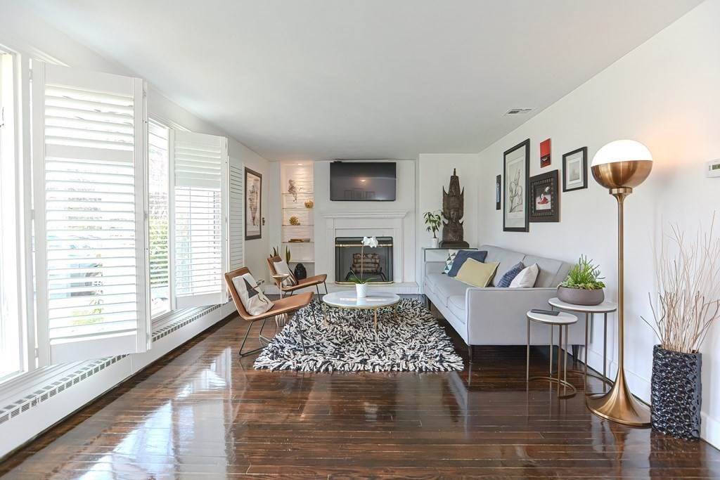 Dedham, Massachusetts, 02026, United States, 3 Bedrooms Bedrooms, ,2 BathroomsBathrooms,Residential,For Sale,1945023